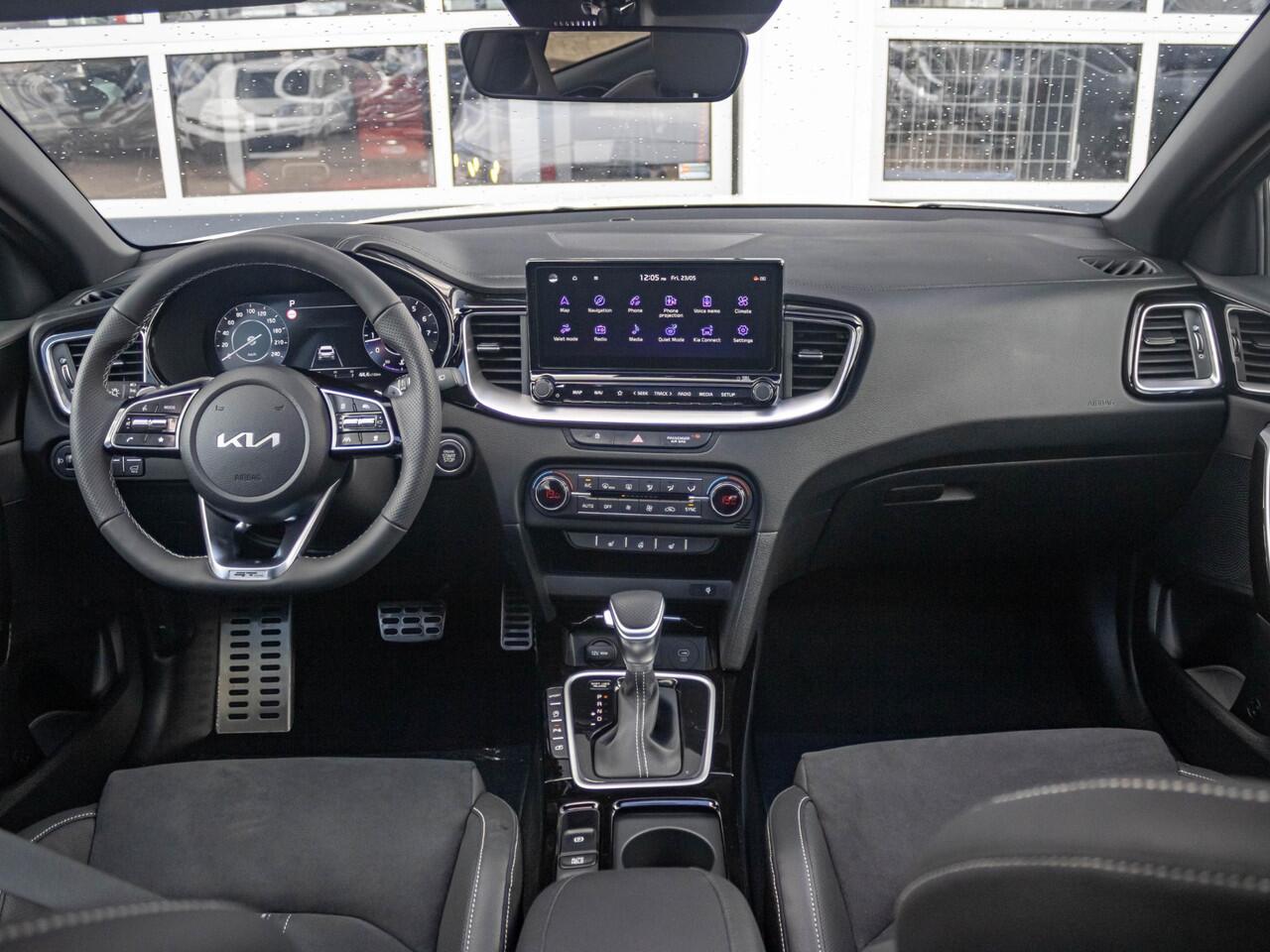 KIA Xceed 1.5 T-GDi GT-PlusLine | Automaat | Pano dak | 18" velgen | Clima | Cruise | GT interieur