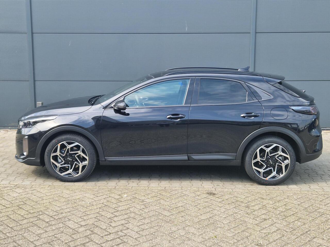 KIA Xceed 1.5 T-GDi GT-PlusLine | Panoramaschuifdak | Stoelverwarming | LED-koplampen | Dodehoekassistentie | Achteruitrijcamera | Privacy glass | Stuurwielverwarming |