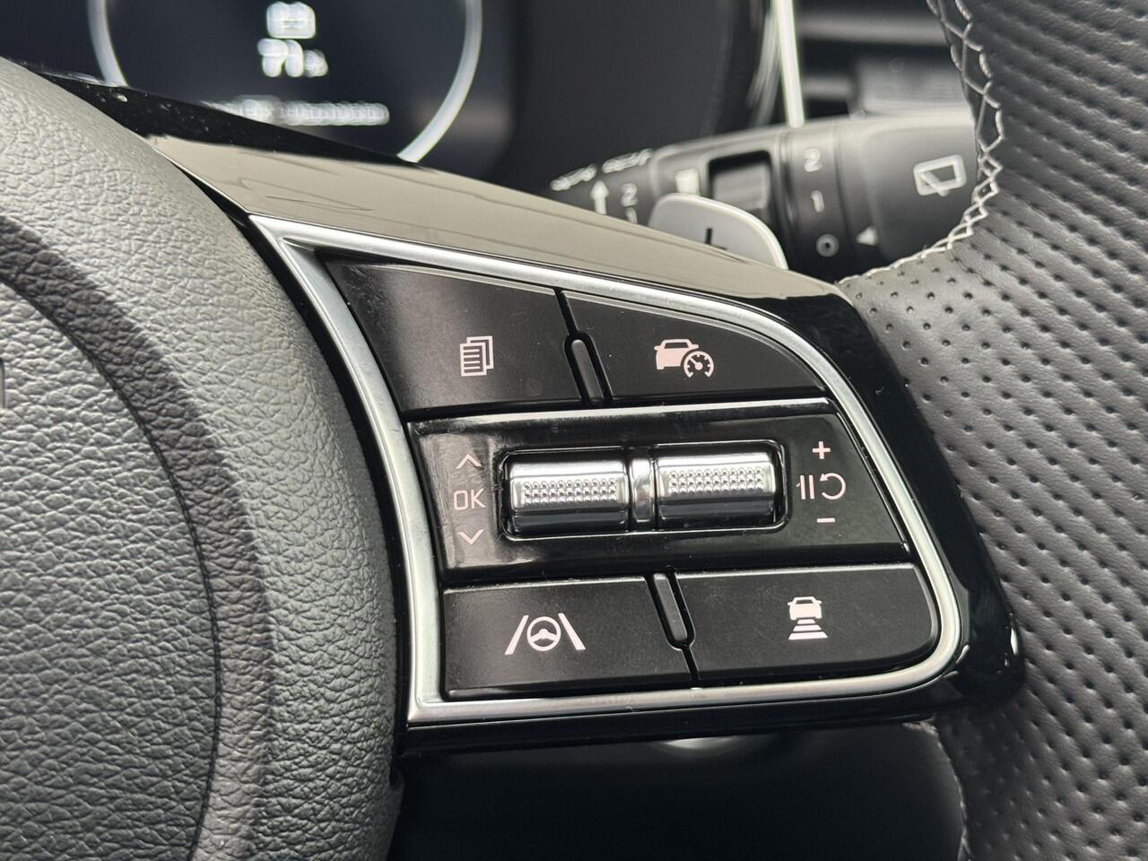 KIA Xceed 1.5 T-GDi GT-Line | Panoramaschuifdak | Stoelverwarming | LED-koplampen | Dodehoekassistentie | Achteruitrijcamera | Privacy glass | Stuurwielverwarming |