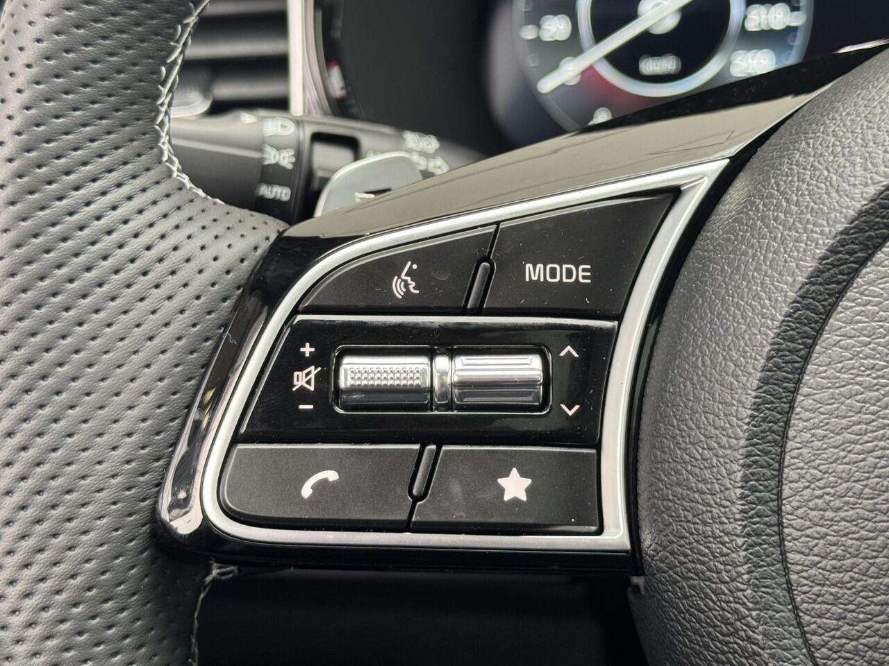 KIA Xceed 1.5 T-GDi GT-Line | Panoramaschuifdak | Stoelverwarming | LED-koplampen | Dodehoekassistentie | Achteruitrijcamera | Privacy glass | Stuurwielverwarming |