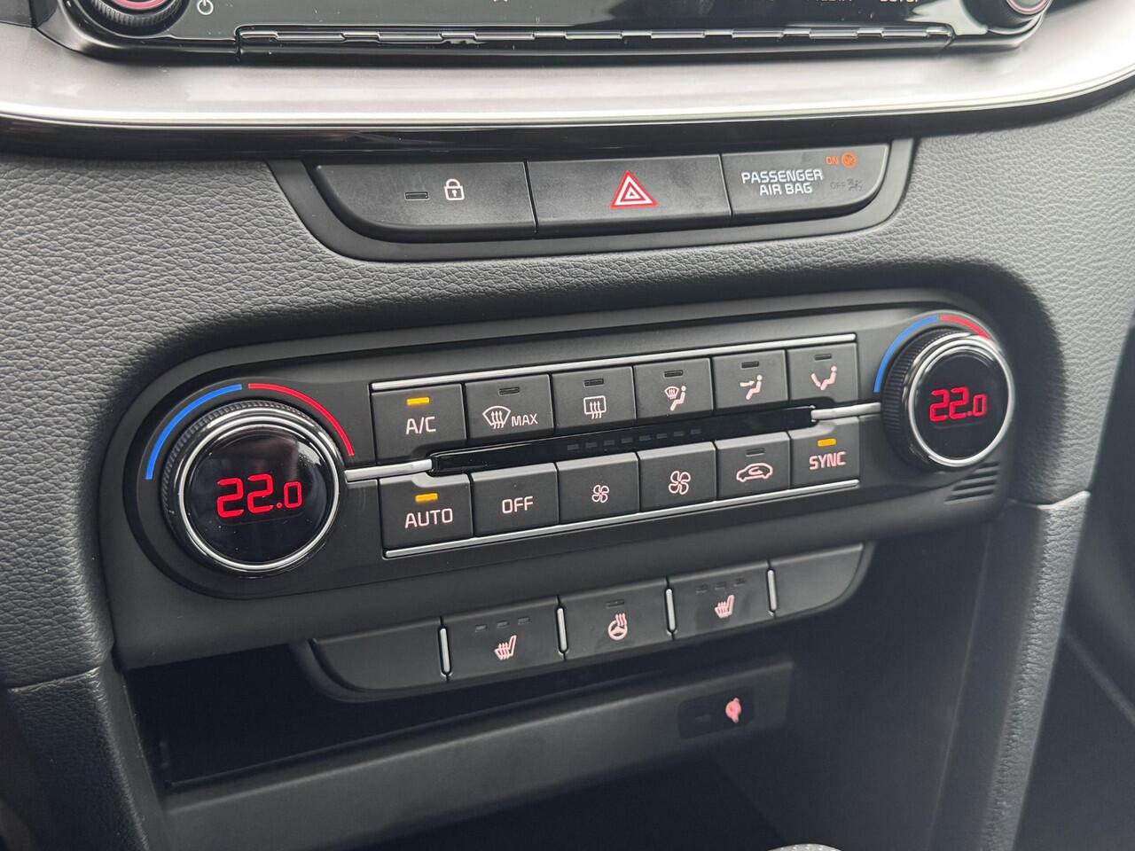 KIA Xceed 1.5 T-GDi GT-Line | Panoramaschuifdak | Stoelverwarming | LED-koplampen | Dodehoekassistentie | Achteruitrijcamera | Privacy glass | Stuurwielverwarming |