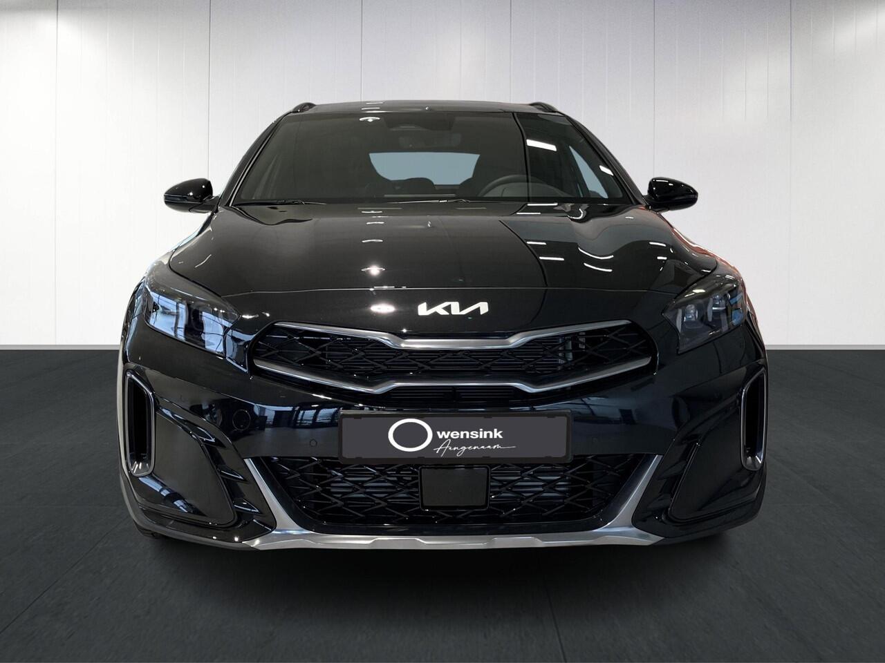 KIA Xceed 1.5 T-GDi GT-Line | Panoramaschuifdak | Stoelverwarming | LED-koplampen | Dodehoekassistentie | Achteruitrijcamera | Privacy glass | Stuurwielverwarming |