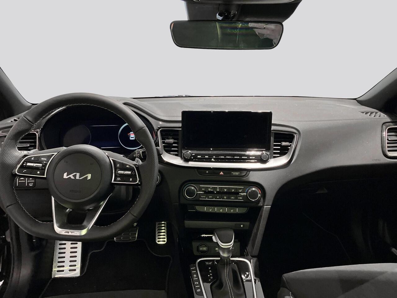 KIA Xceed 1.5 T-GDi GT-Line | Panoramaschuifdak | Stoelverwarming | LED-koplampen | Dodehoekassistentie | Achteruitrijcamera | Privacy glass | Stuurwielverwarming |