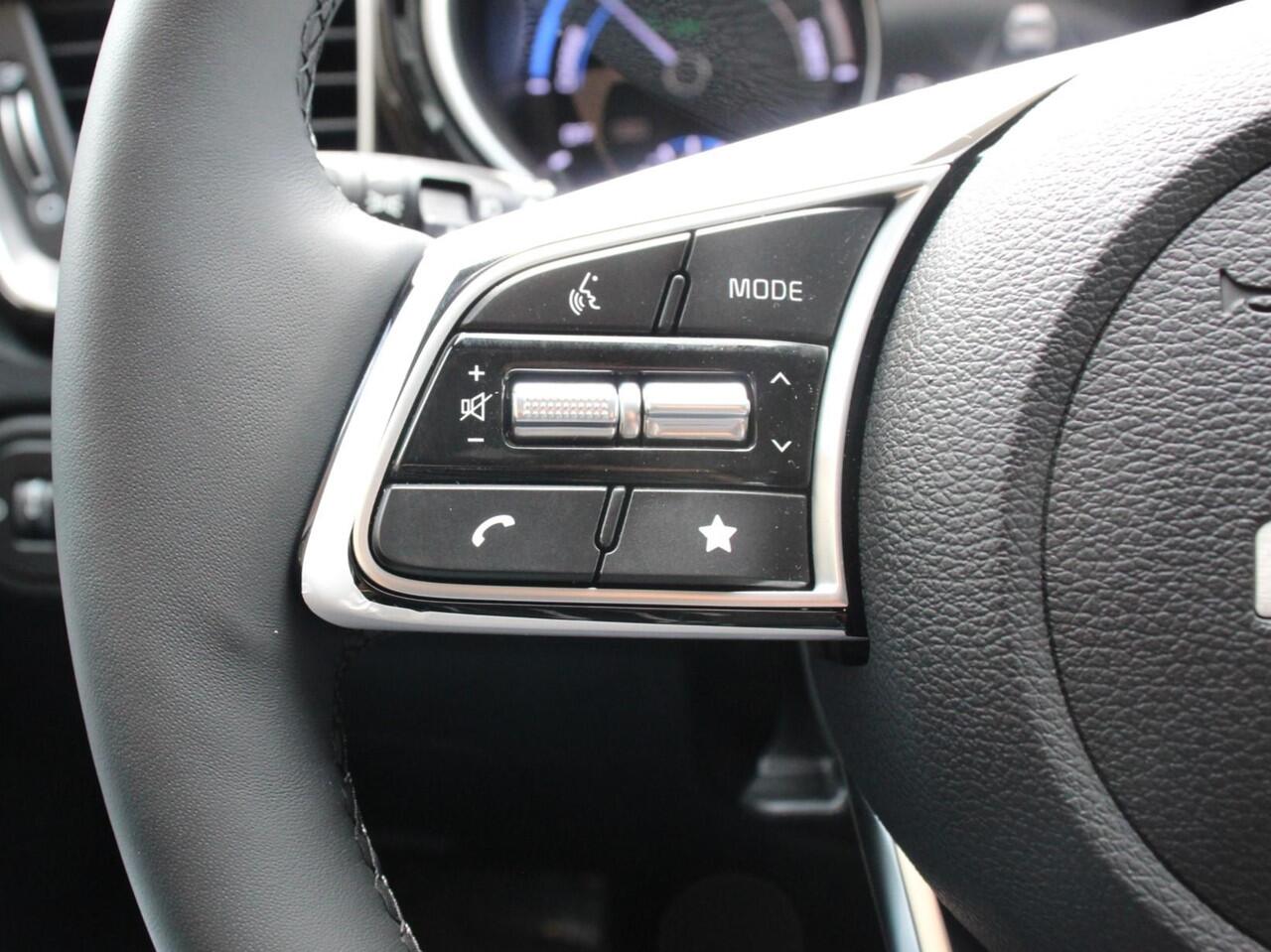 KIA Xceed 1.6 GDi PHEV Automaat DynamicLine | DEMO! | Navigatie | Camera | Climate Control | Cruise control adaptive | Lane assist | Lichtmetalen Velgen | Stoelverwarming