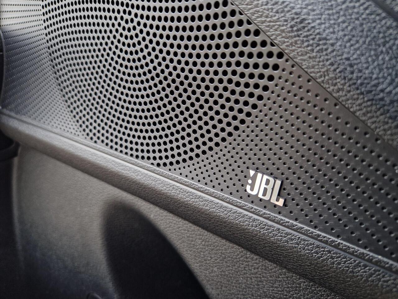 KIA Xceed 1.5 T-GDi GT-PlusLine | 19'' | LED | Pano | JBL | Memory | Stoelverwarming |