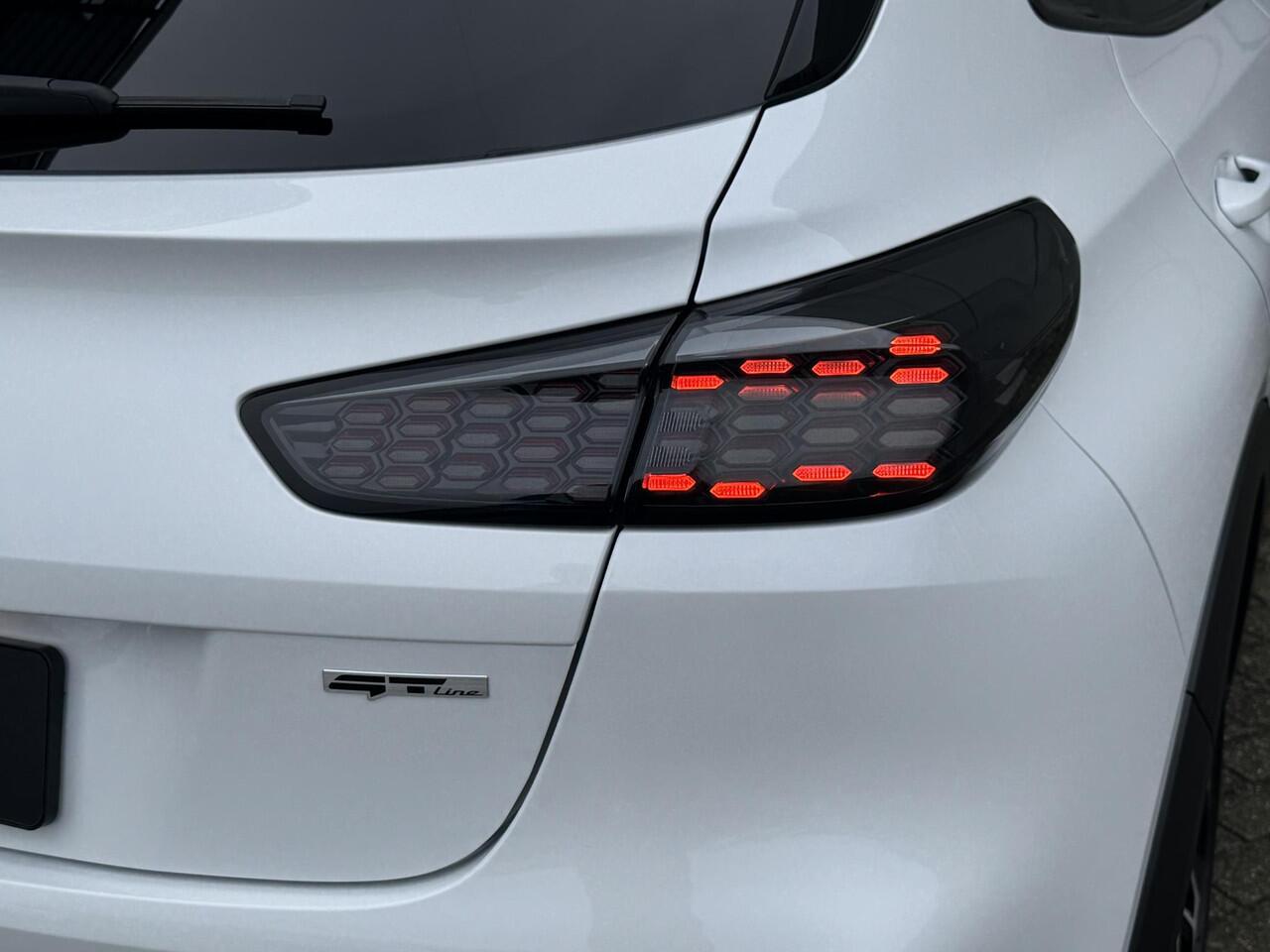 KIA Xceed 1.5 T-GDi DCT7 GT-Line | Panoramaschuifdak | Stoelverwarming | LED-koplampen | Dodehoekassistentie | Achteruitrijcamera | Privacy glass | Stuurwielverwarming |