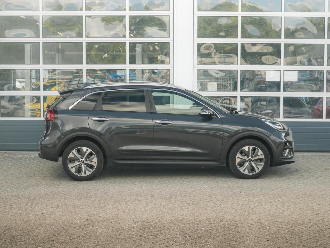 KIA e-Niro ExecutiveLine 64 kWh l Stoel verwarming en ventilatie l lederen bekleding l