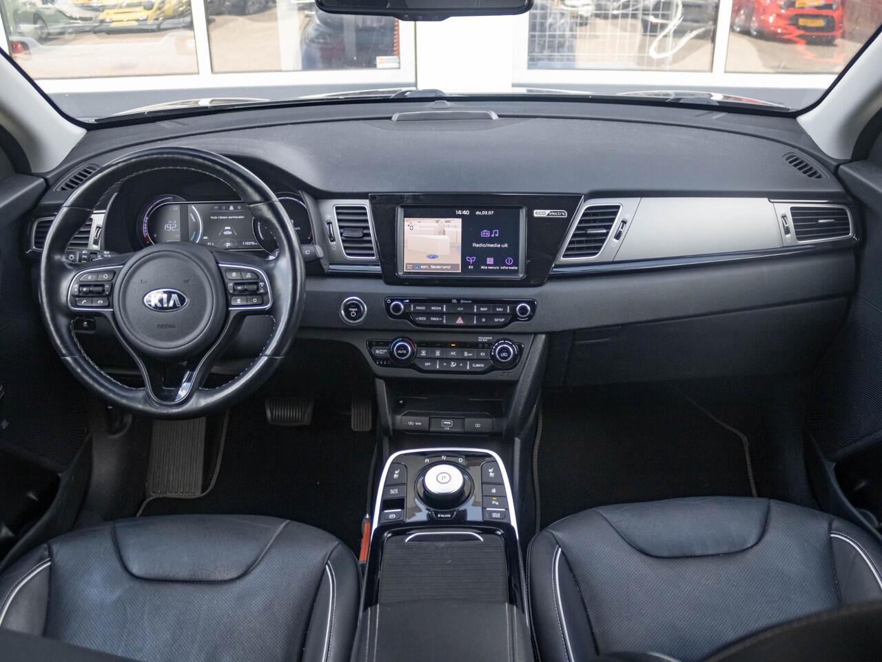 KIA e-Niro ExecutiveLine 64 kWh l Stoel verwarming en ventilatie l lederen bekleding l