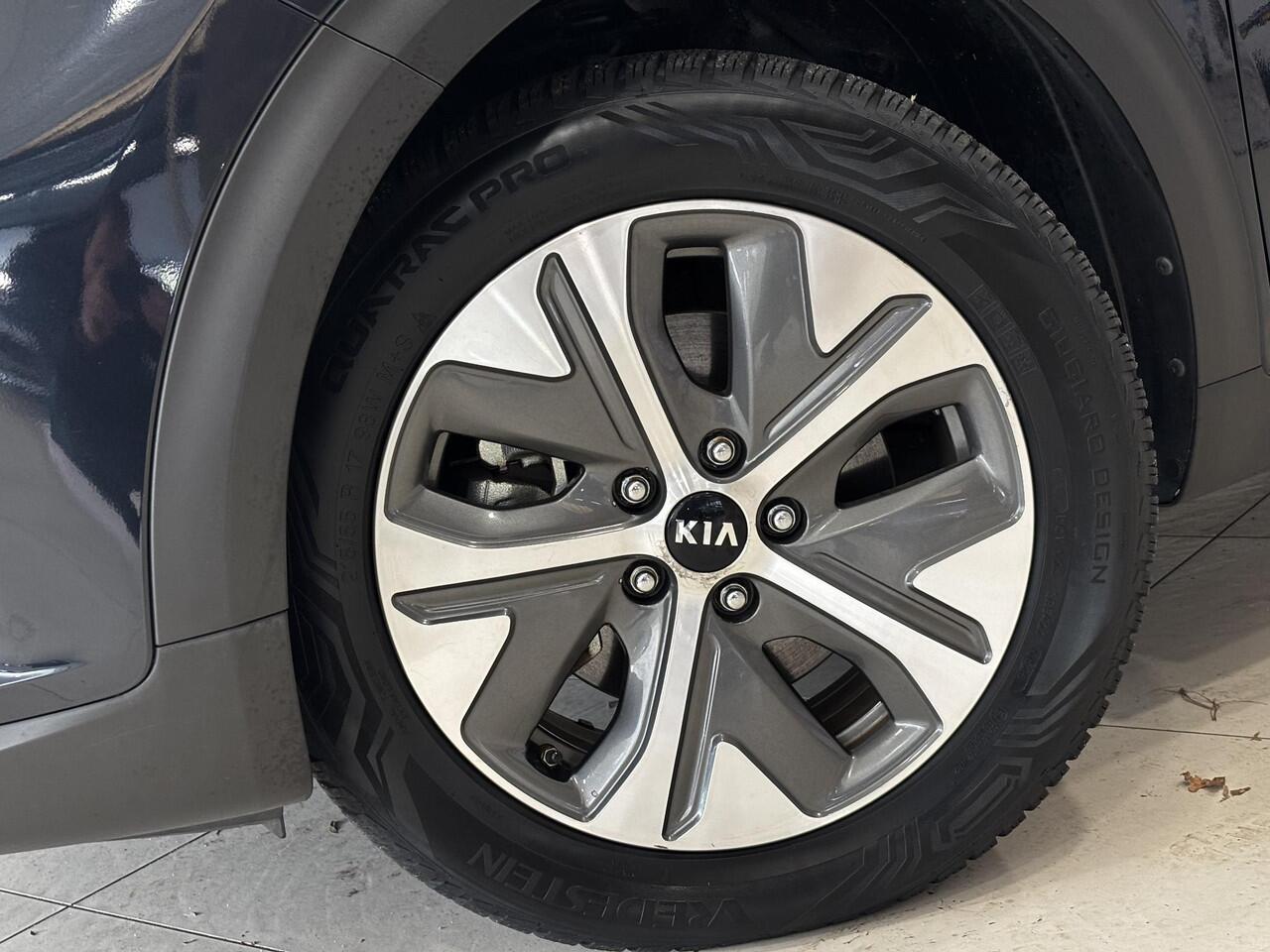 KIA e-Niro ExecutiveLine 64 kWh | Volledig dealeronderhouden | Leder | JBL | Hoge instap