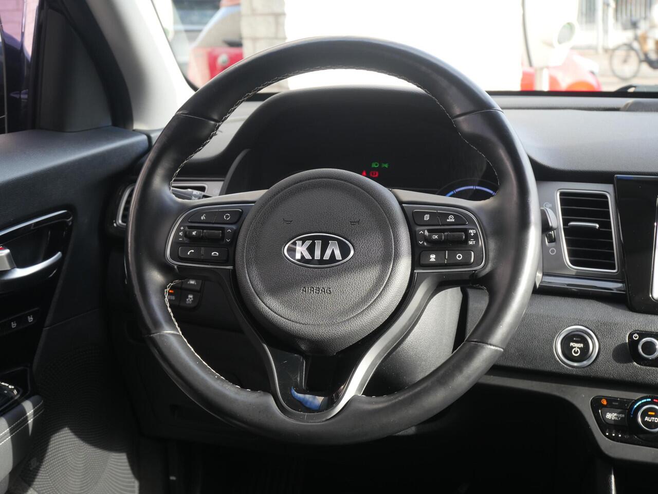 KIA e-Niro ExecutiveLine 64 kWh | SOH 94,6% | Navigatie | Climate Control | Stoel & Stuurverwarming | JBL |