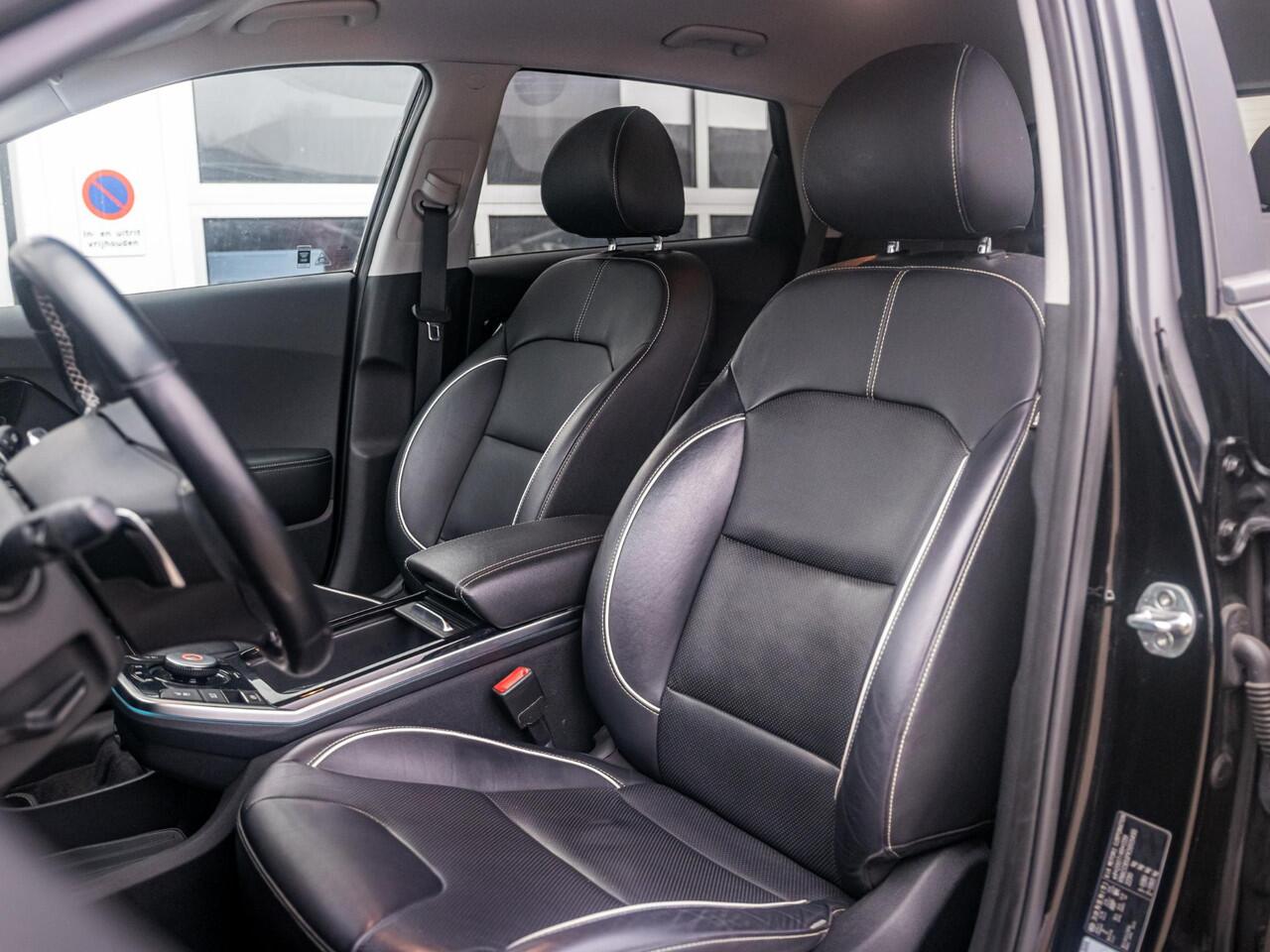 KIA e-Niro ExecutiveLine 64 kWh l SOH 94% l lederen bekleding l stoel stuurwiel verwarming l