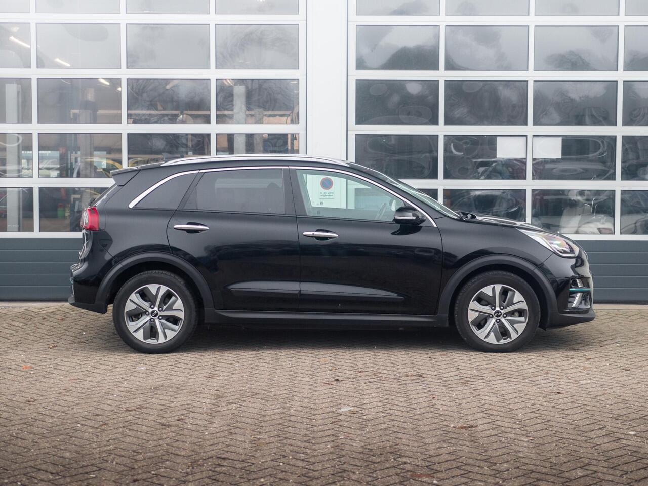 KIA e-Niro ExecutiveLine 64 kWh l SOH 94% l lederen bekleding l stoel stuurwiel verwarming l