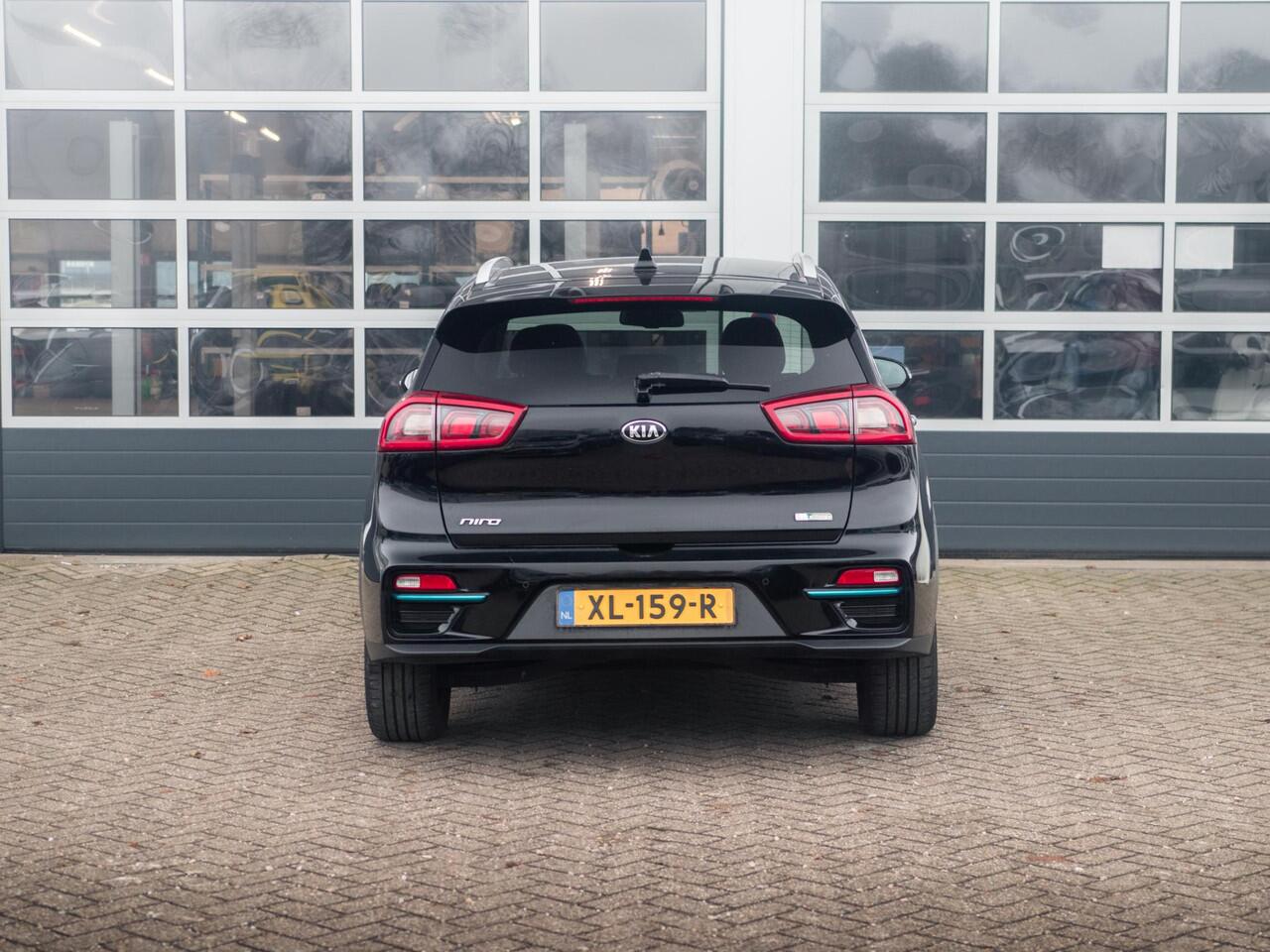 KIA e-Niro ExecutiveLine 64 kWh l SOH 94% l lederen bekleding l stoel stuurwiel verwarming l
