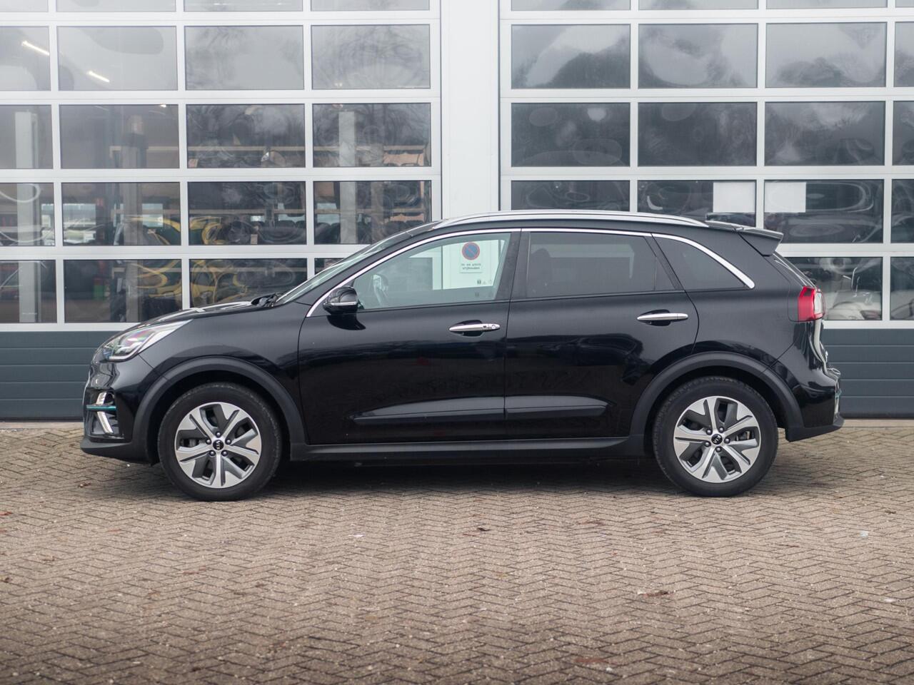 KIA e-Niro ExecutiveLine 64 kWh l SOH 94% l lederen bekleding l stoel stuurwiel verwarming l