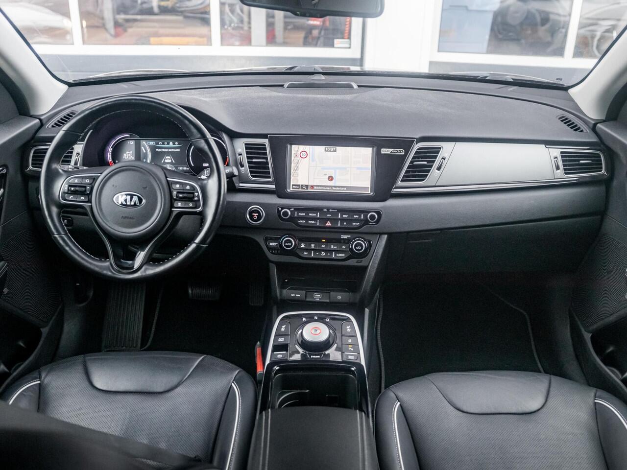 KIA e-Niro ExecutiveLine 64 kWh l SOH 94% l lederen bekleding l stoel stuurwiel verwarming l