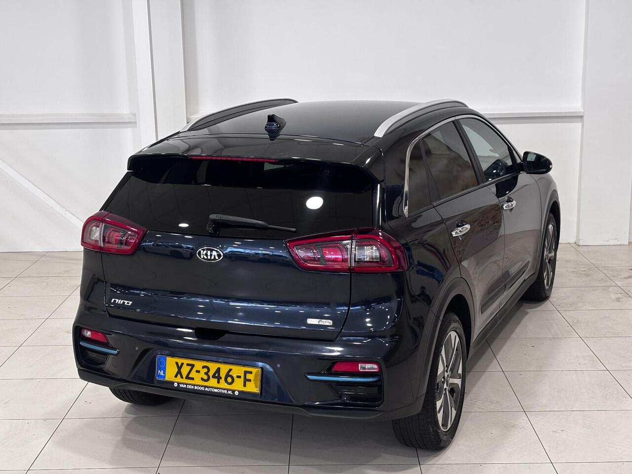 KIA e-Niro ExecutiveLine 64 kWh | Leder interieur | Hoge instap | 100% SOH |