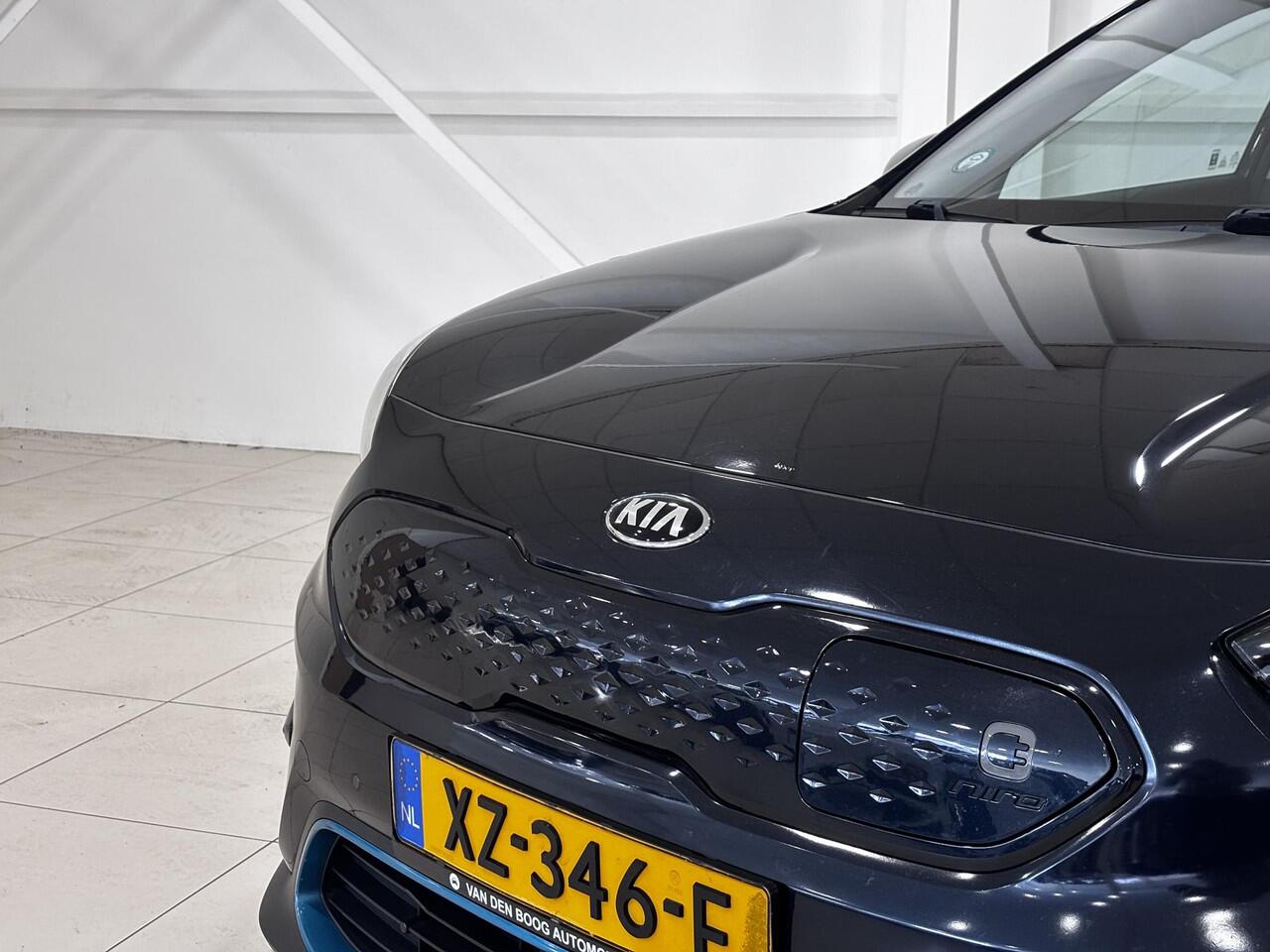 KIA e-Niro ExecutiveLine 64 kWh | Leder interieur | Hoge instap | 100% SOH |