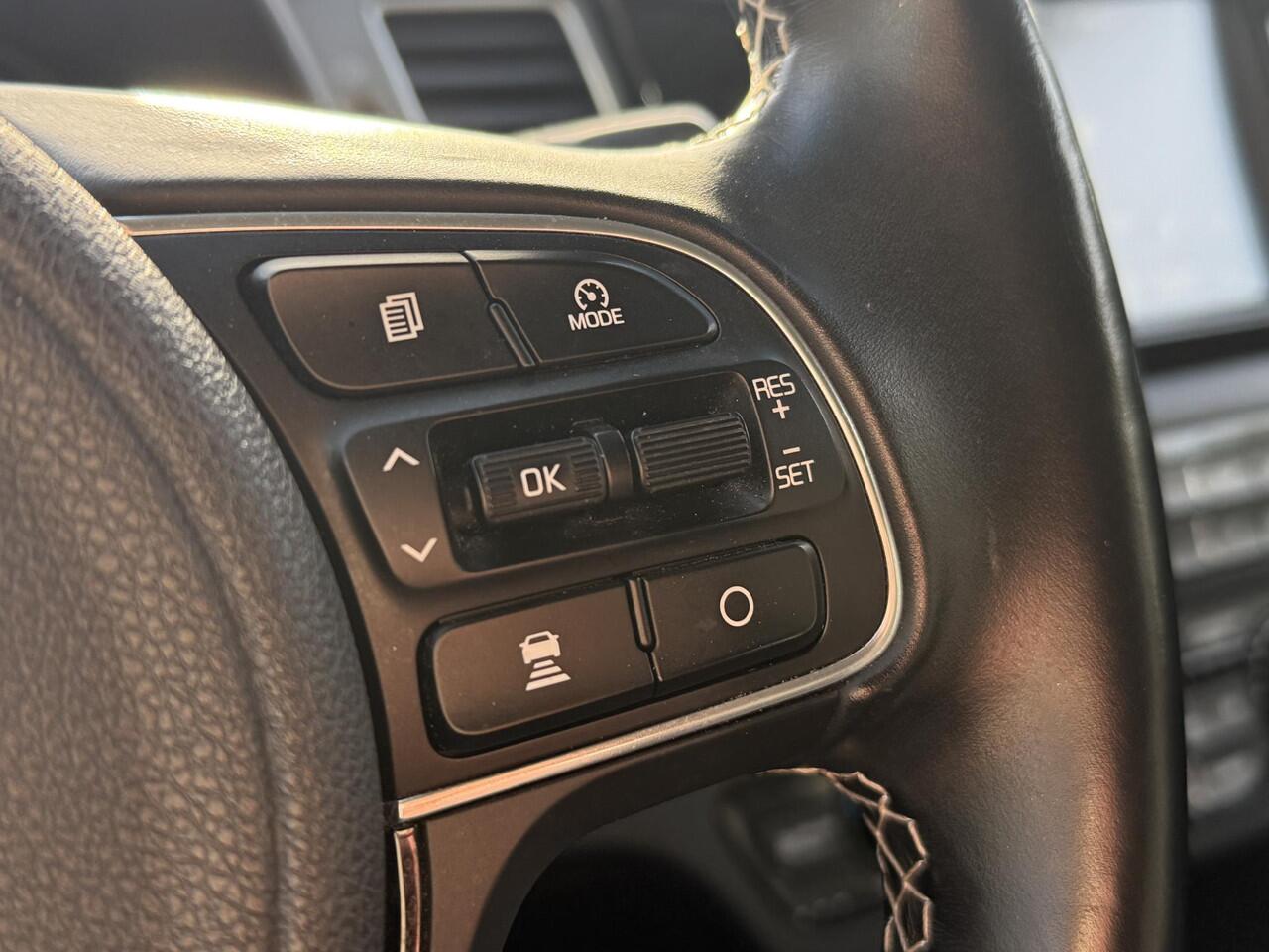 KIA e-Niro ExecutiveLine 64 kWh Leder l JBL l Camera l 1ste Eigenaar