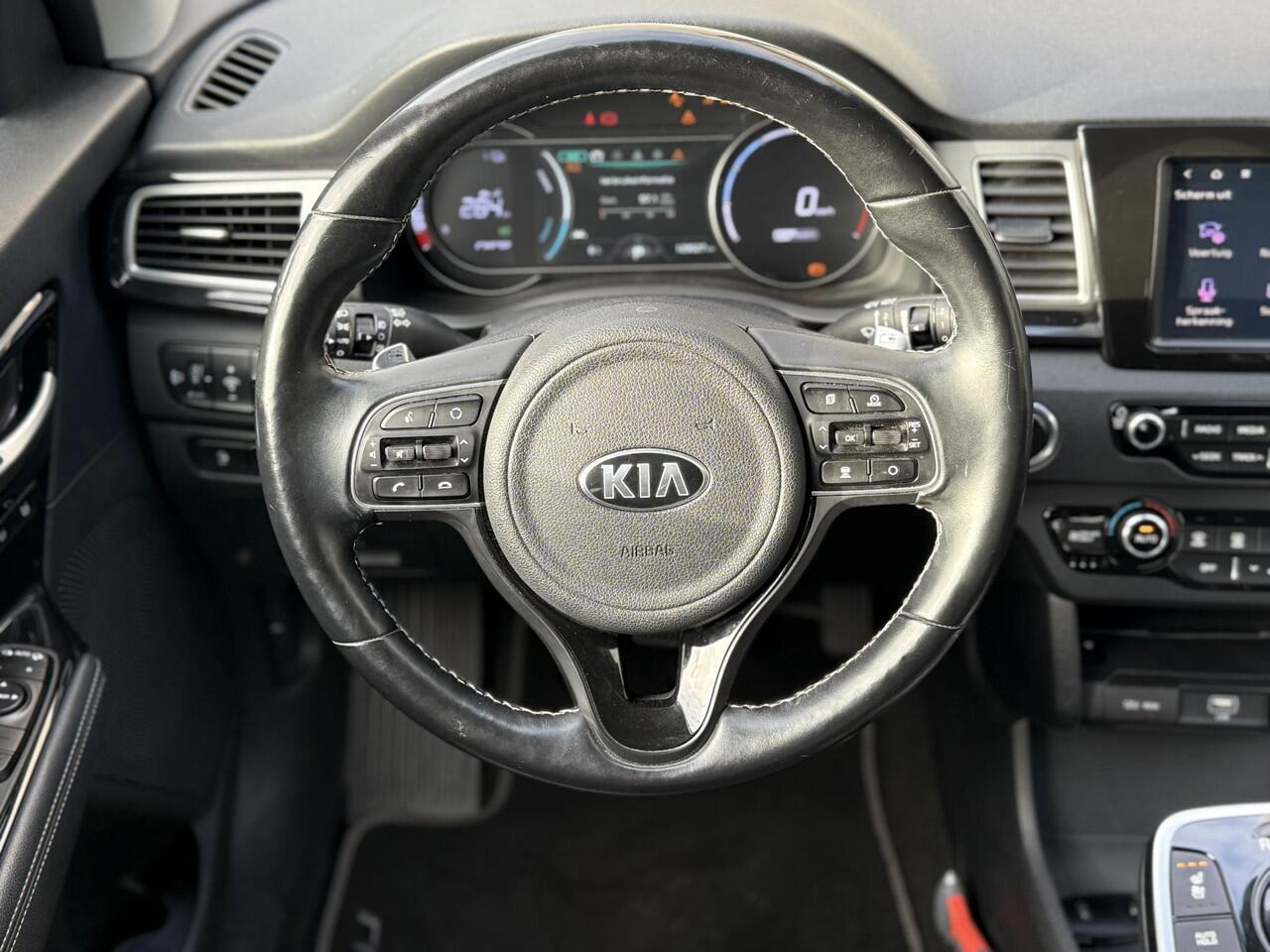 KIA e-Niro ExecutiveLine 64 kWh Leder l JBL l Camera l 1ste Eigenaar