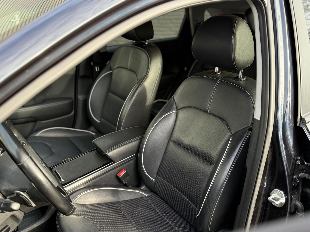 KIA e-Niro ExecutiveLine 64 kWh Leder l JBL l Camera l 1ste Eigenaar