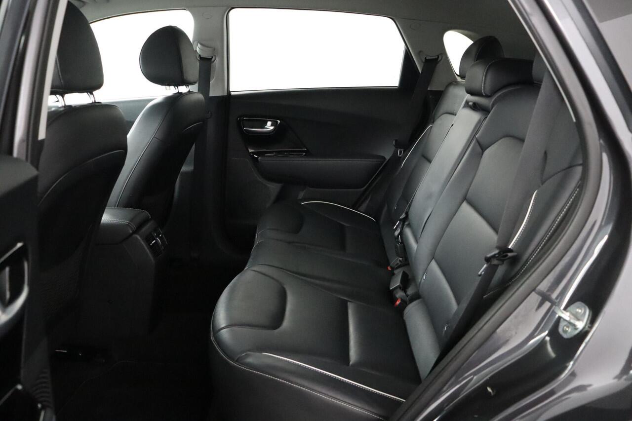 KIA e-Niro ExecutiveLine 64 kWh | NAP | DOH | ACC | Leder | Memory | Carplay | Stoel & Stuurverwarming & verkoeling