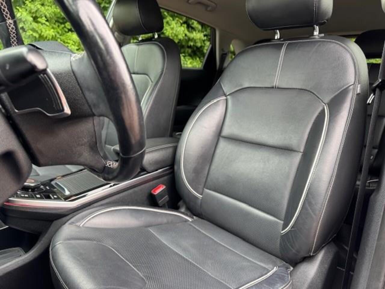 KIA e-Niro EXECUTIVELINE 64KWH 3FASE LADEN/ACARPLAY/LEER/LED/NAV/FABRIEKSGARANTIE