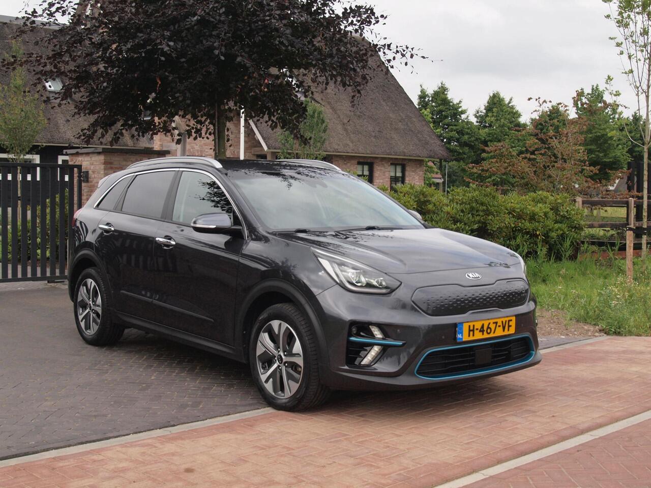 KIA e-Niro ExecutiveLine 64 kWh | Camera | Apple Carplay | Cruise Control | JBL | Leer |