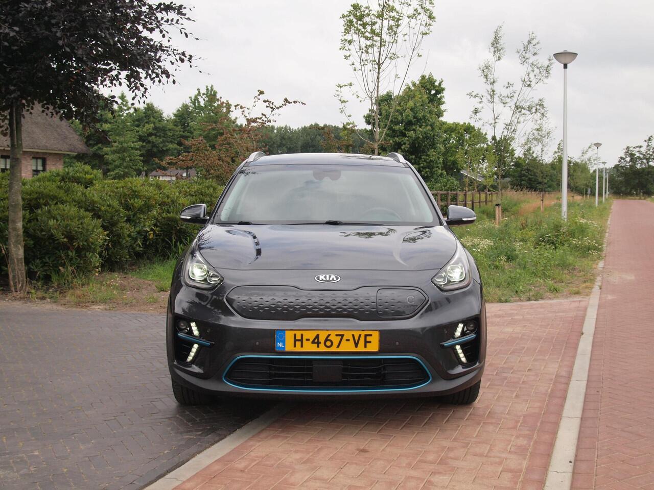 KIA e-Niro ExecutiveLine 64 kWh | Camera | Apple Carplay | Cruise Control | JBL | Leer |