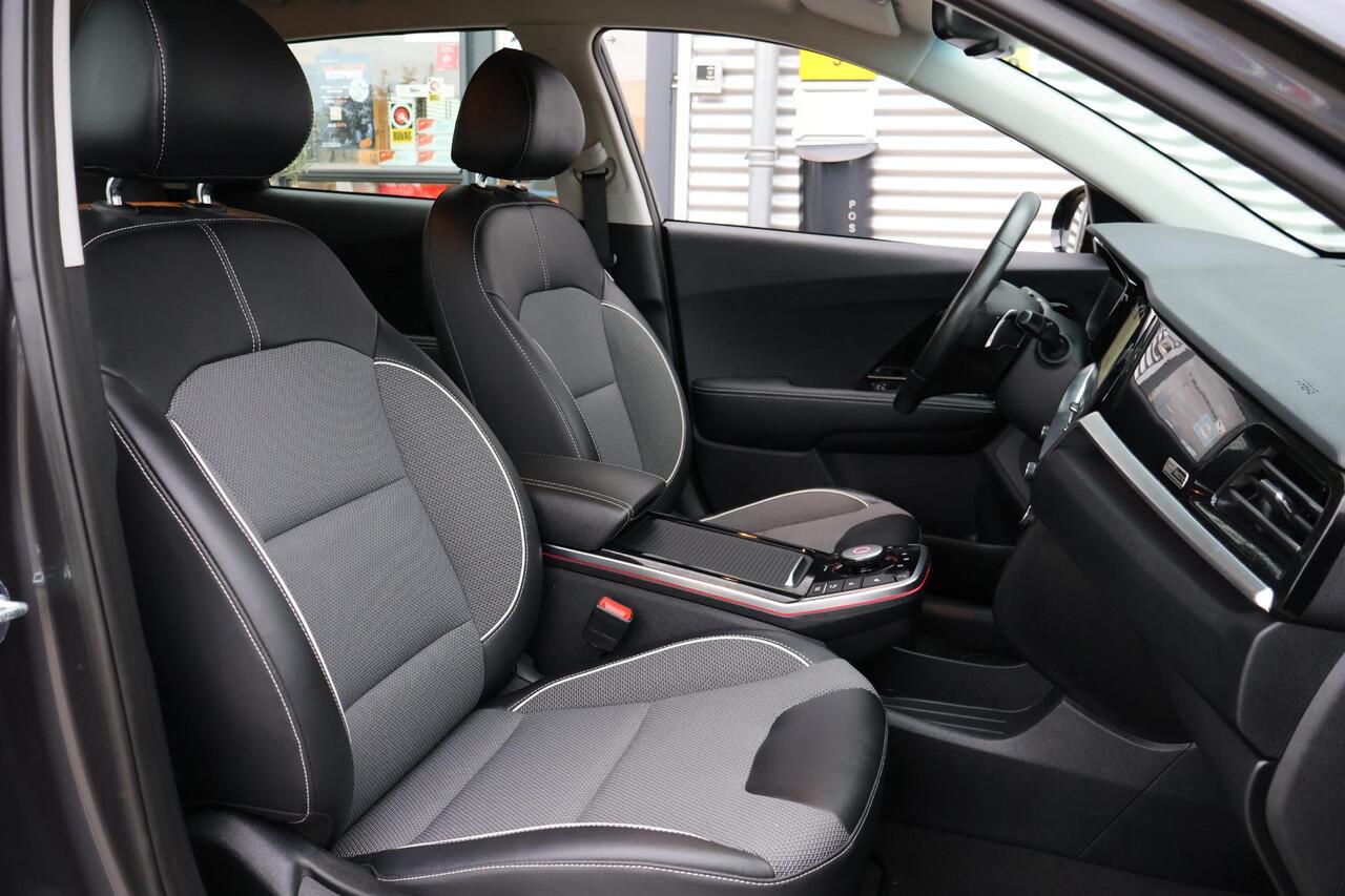 KIA e-Niro DynamicLine 64 kWh SOH 100% | NL-Auto | 1e Eigenaar | Dealer Onderh. | BTW | Warmtepomp | Winter Pakket | 2 Kabels | Keyless | Full Led | Camera | Ad Cruise | Navi | PDC | Carplay