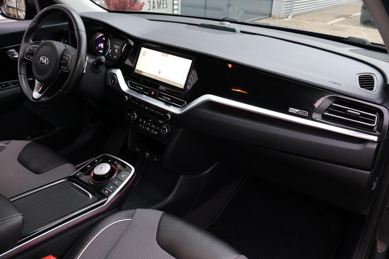 KIA e-Niro DynamicLine 64 kWh SOH 100% | NL-Auto | 1e Eigenaar | Dealer Onderh. | BTW | Warmtepomp | Winter Pakket | 2 Kabels | Keyless | Full Led | Camera | Ad Cruise | Navi | PDC | Carplay