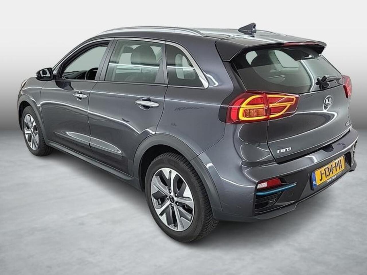 KIA e-Niro DynamicLine 64 kWh | 3 Fase | SoH waarde 100% |