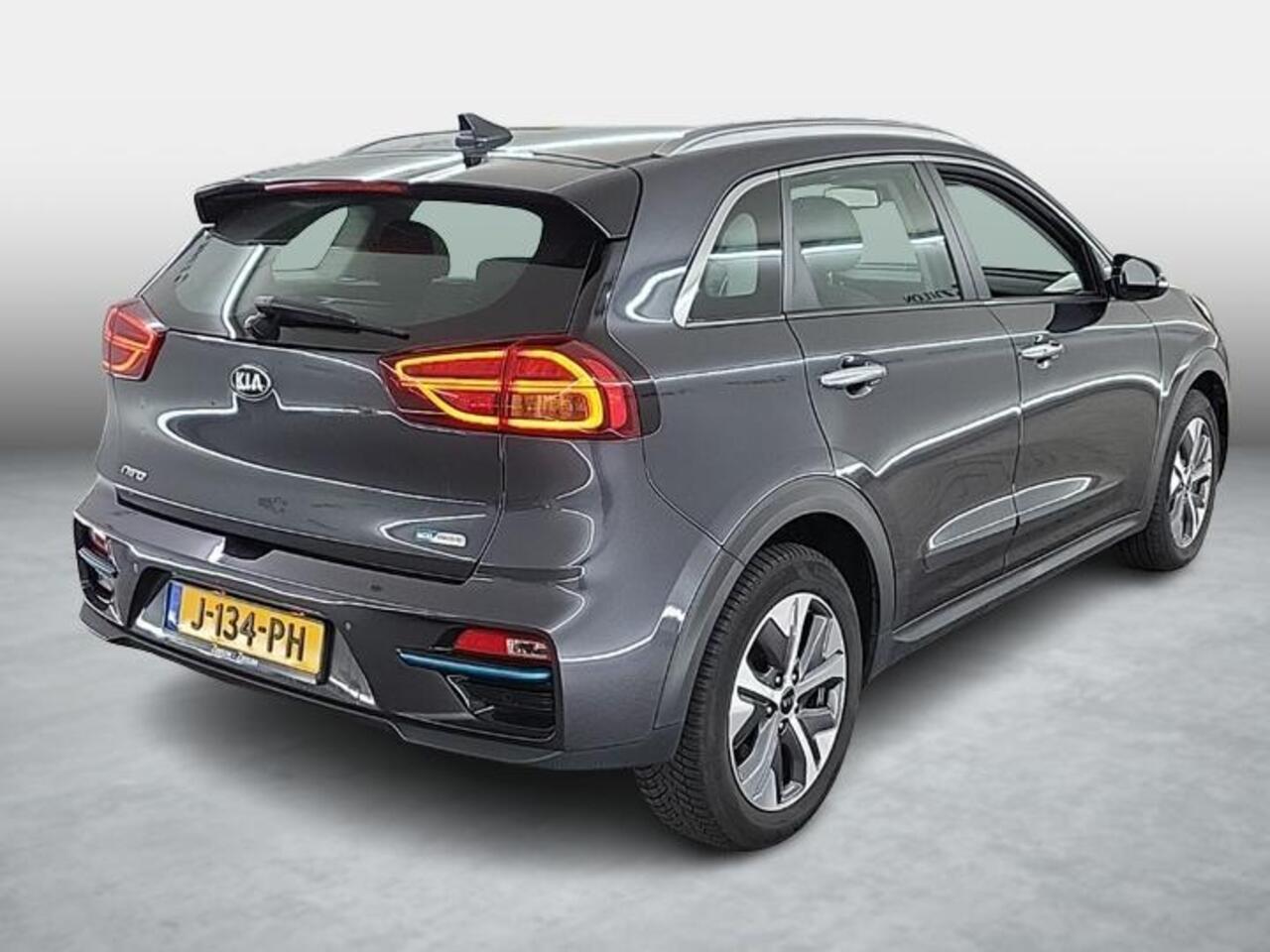 KIA e-Niro DynamicLine 64 kWh | 3 Fase | SoH waarde 100% |