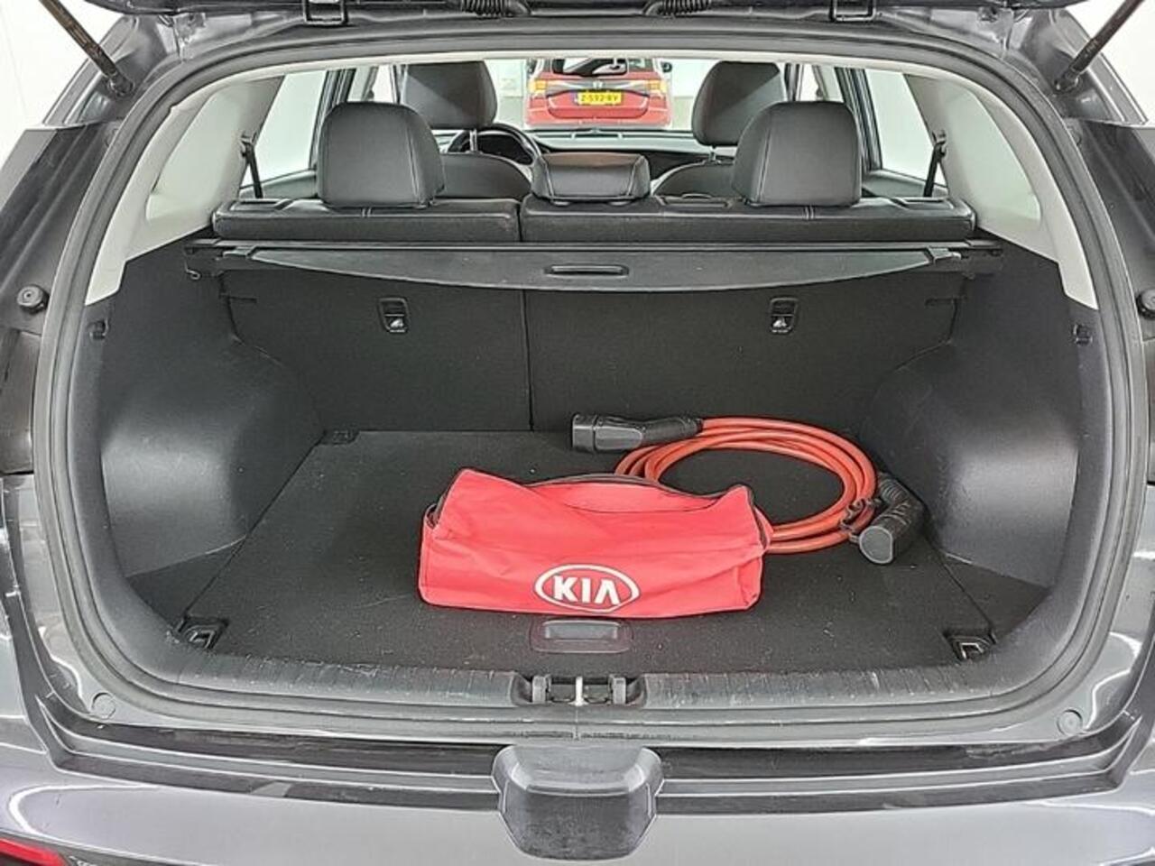 KIA e-Niro DynamicLine 64 kWh | 3 Fase | SoH waarde 100% |