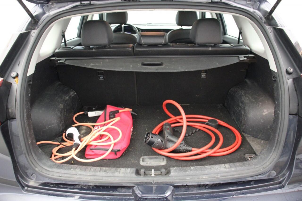 KIA e-Niro DynamicLine 64 kWh Fase 3 - Carplay, Navi, Camera, Stuur/Stoelverw.