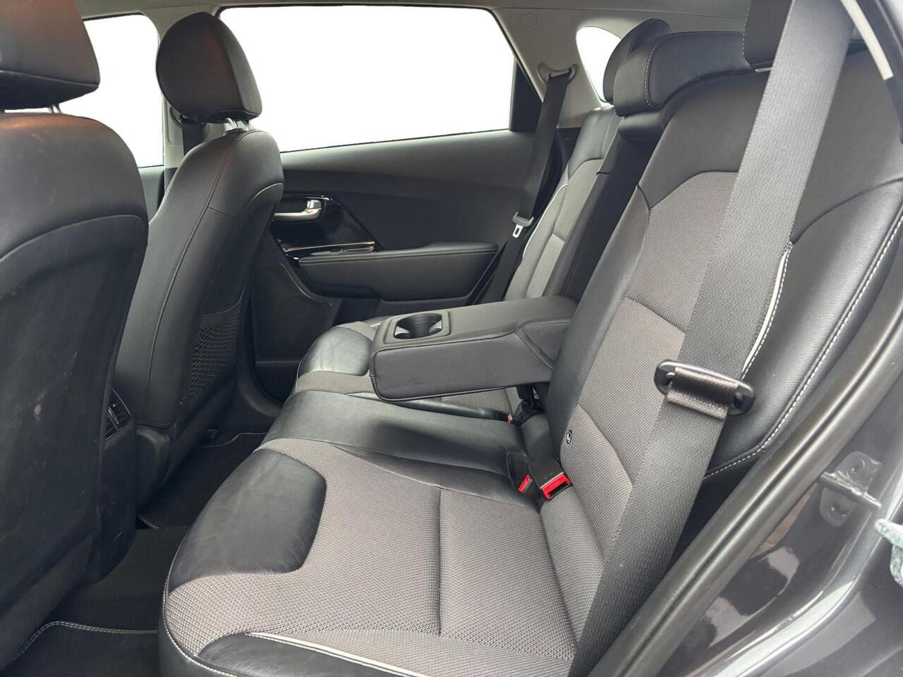 KIA e-Niro DynamicLine 64 kWh | LMV | NAVI | 1 JAAR GARANTIE