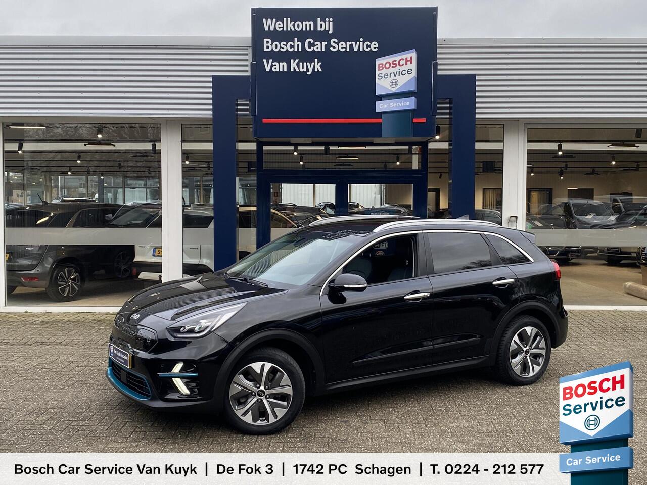 KIA e-Niro ExecutiveLine 64 kWh / NL-Auto / 204 PK / Adaptive Cruise-Control Stop&Go / Vol-Leder / Warmtepomp / Stoelverwarming en Verkoeling / Stoelen Met Geheugen / Stuurverwarming / Stoelverwarming-Achter / Draadloze-Telefoonlader / Dodehoek-Detectie / Climate-Co