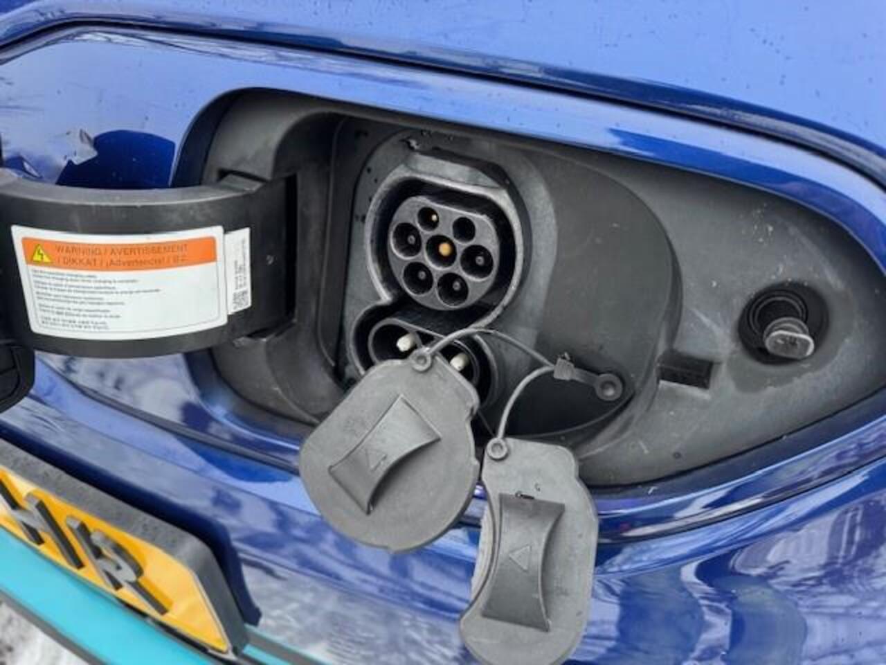 KIA e-Niro DYNAMIC PLUSLINE 64KWH/3 FASE LADEN SOH100%/ACARPLAY/HLEER/FABRIEKSGARANTIE