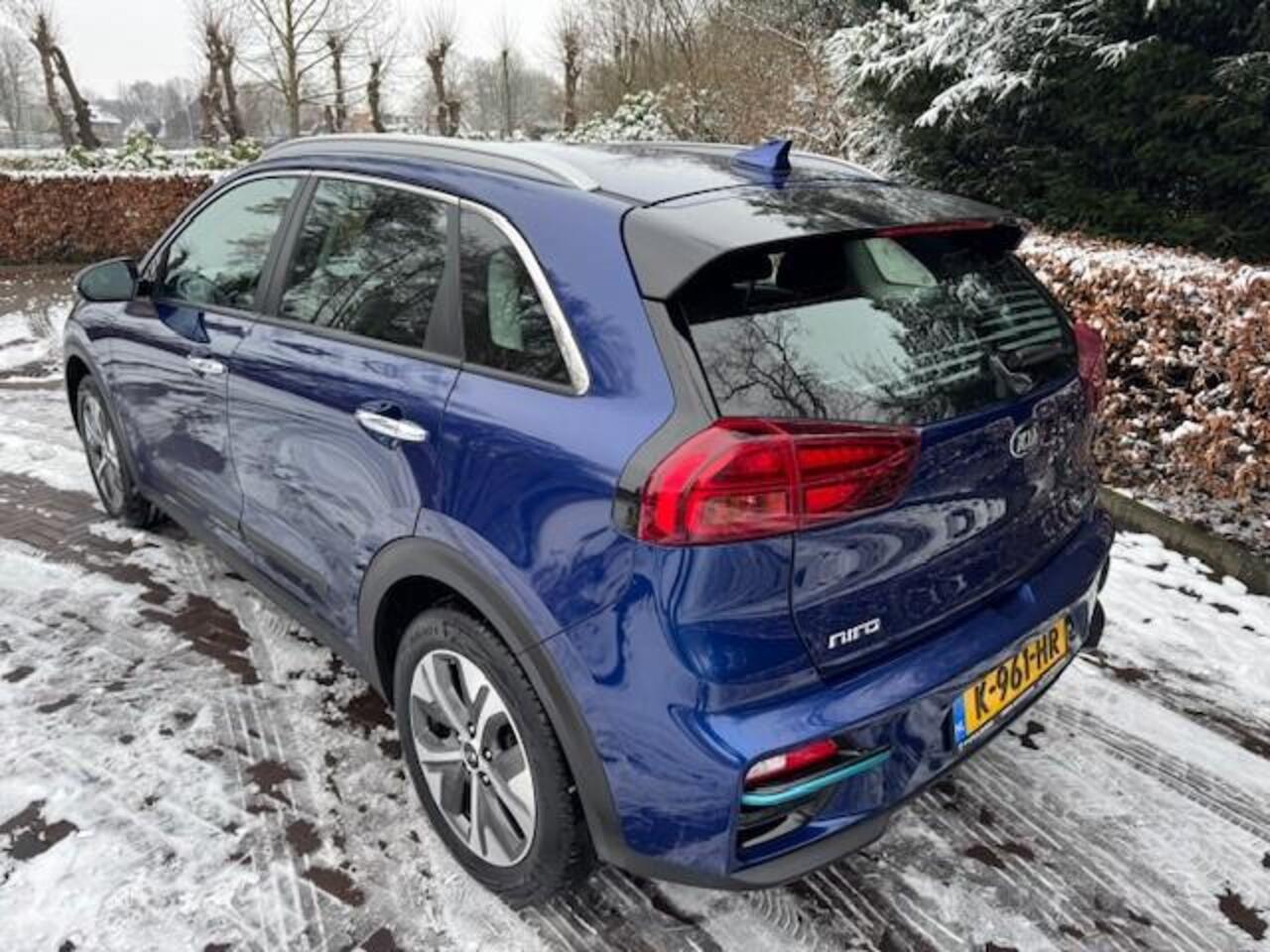 KIA e-Niro DYNAMIC PLUSLINE 64KWH/3 FASE LADEN SOH100%/ACARPLAY/HLEER/FABRIEKSGARANTIE