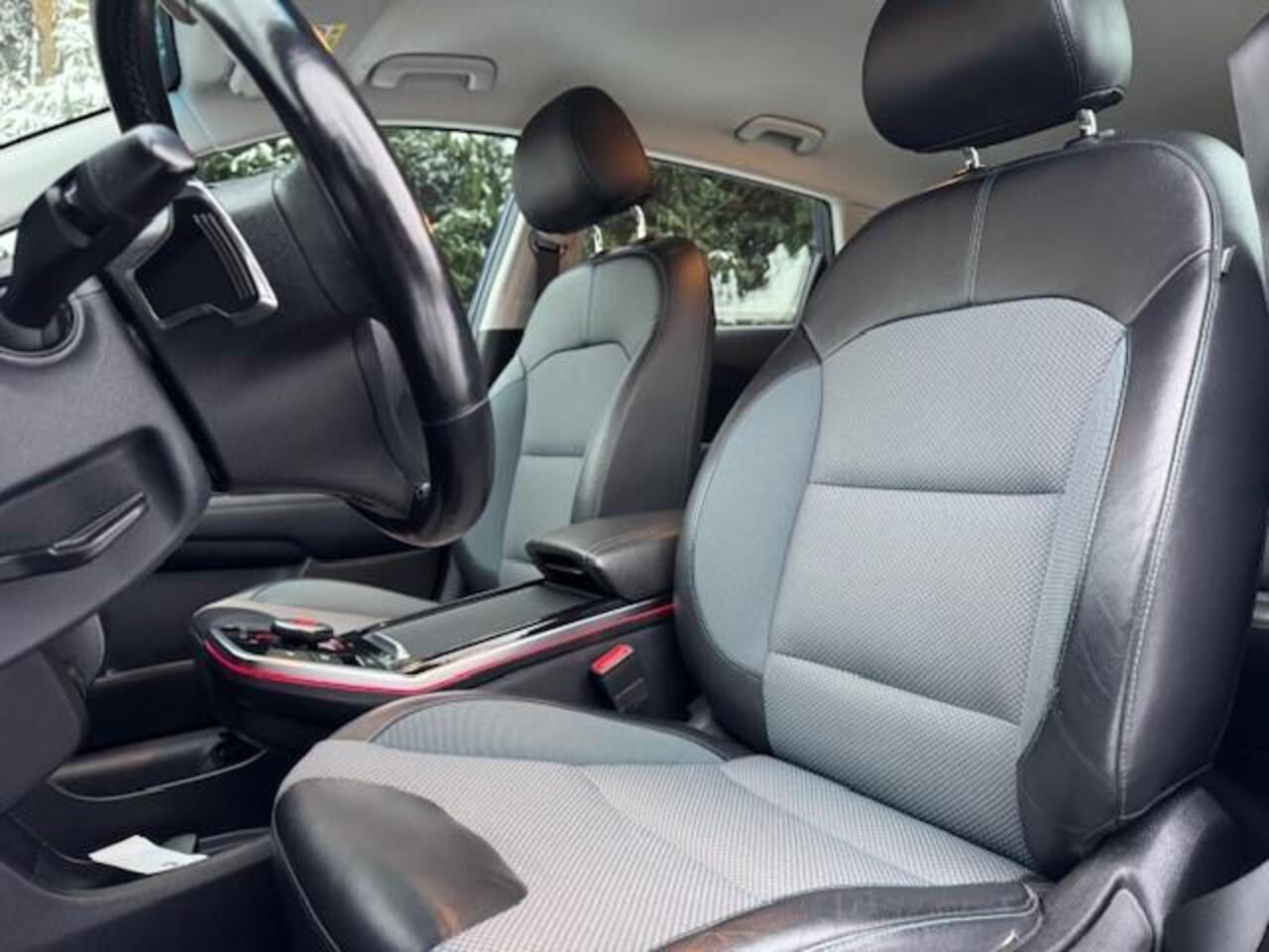 KIA e-Niro DYNAMIC PLUSLINE 64KWH/3 FASE LADEN SOH100%/ACARPLAY/HLEER/FABRIEKSGARANTIE