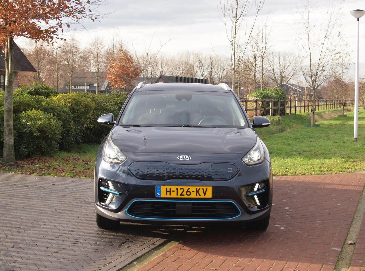 KIA e-Niro ExecutiveLine 64 kWh | Camera | Apple Carplay | Cruise Control | JBL | Leer |