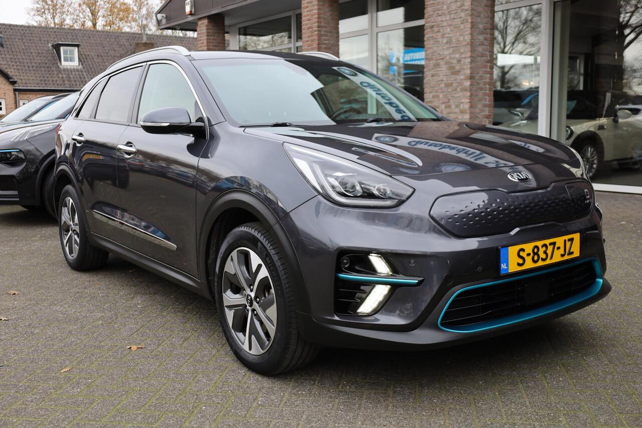 KIA e-Niro ComfortLine 64 kWh TREKHAAK-AFN CAMERA CARPLAY HALF-LEER ELEC.STOEL DAB ADAPTIVE-CRUISE CLIMA NAVI 2XPDC 17''LMV