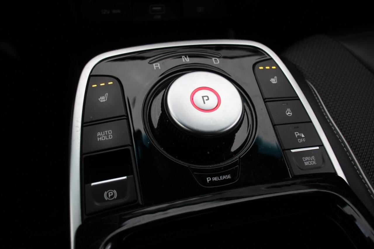 KIA e-Niro DynamicLine 64 kWh Fase 3 - Carplay, Navi, Camera, Cruise, Stoelverw. Trekhaak, SOH 100%