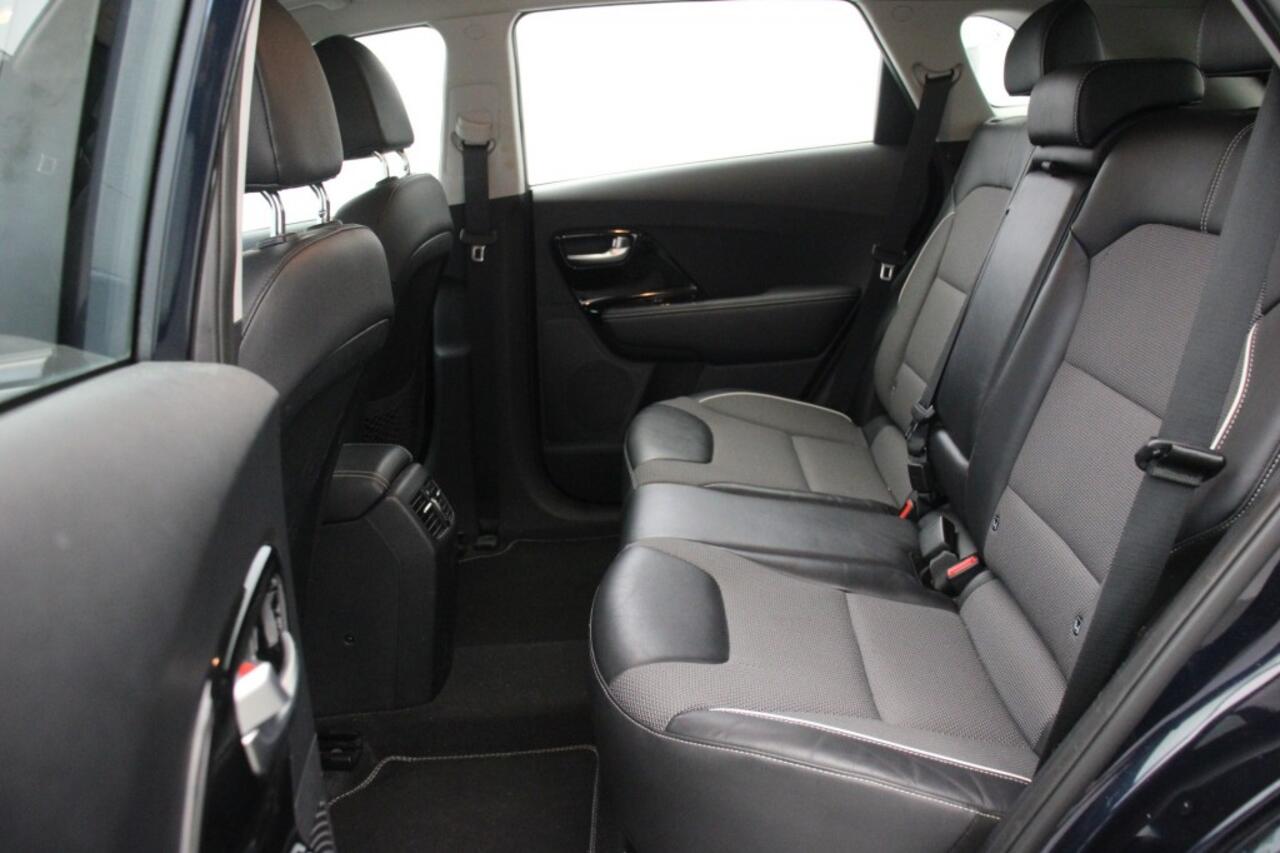 KIA e-Niro DynamicLine 64 kWh Fase 3 - Carplay, Navi, Camera, Cruise, Stoelverw. Trekhaak, SOH 100%