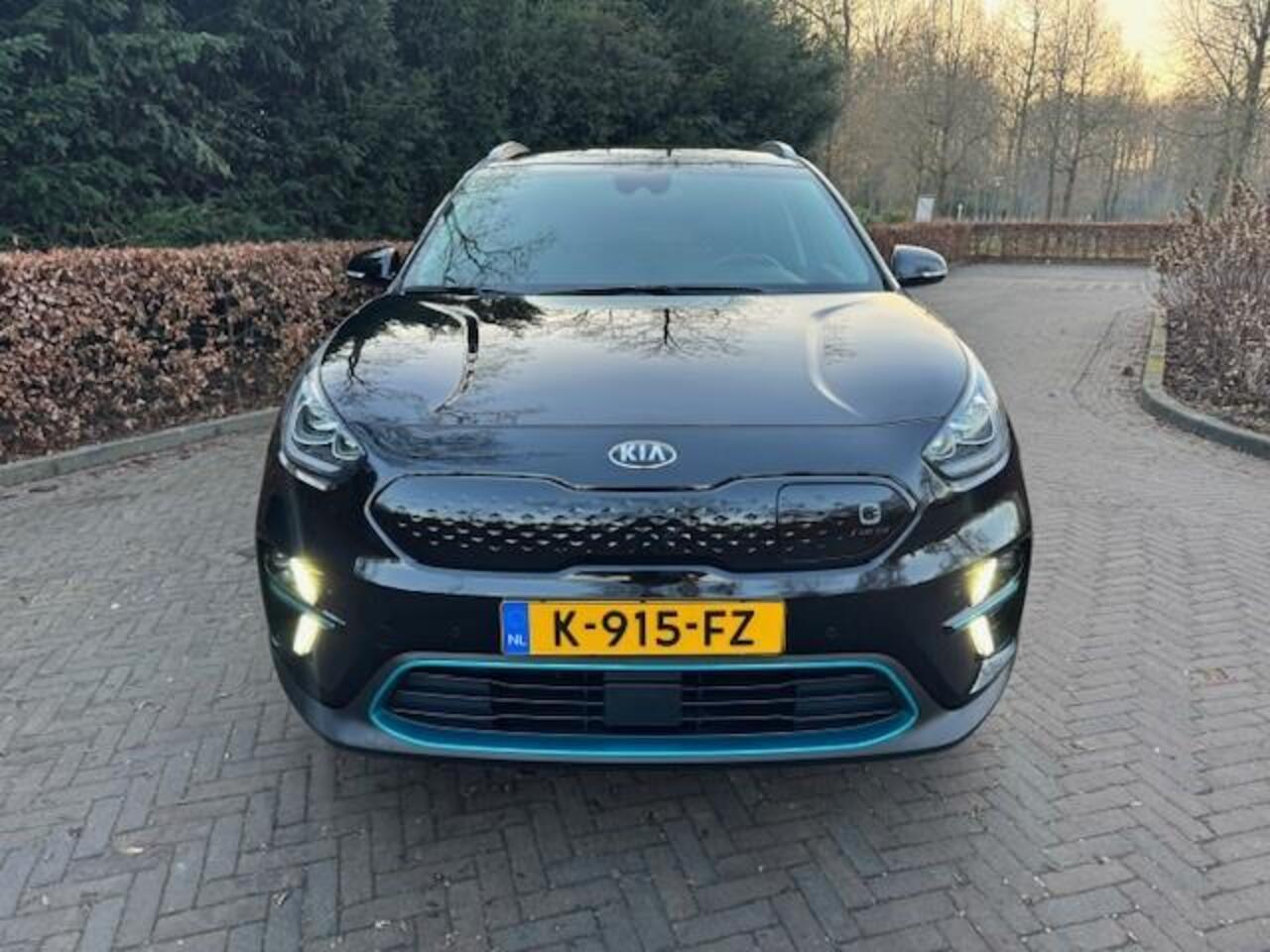 KIA e-Niro EXECUTIVELINE 64KWH TREKHAAK/ACARPLAY/LEER/FABRIEKSGARANTIE