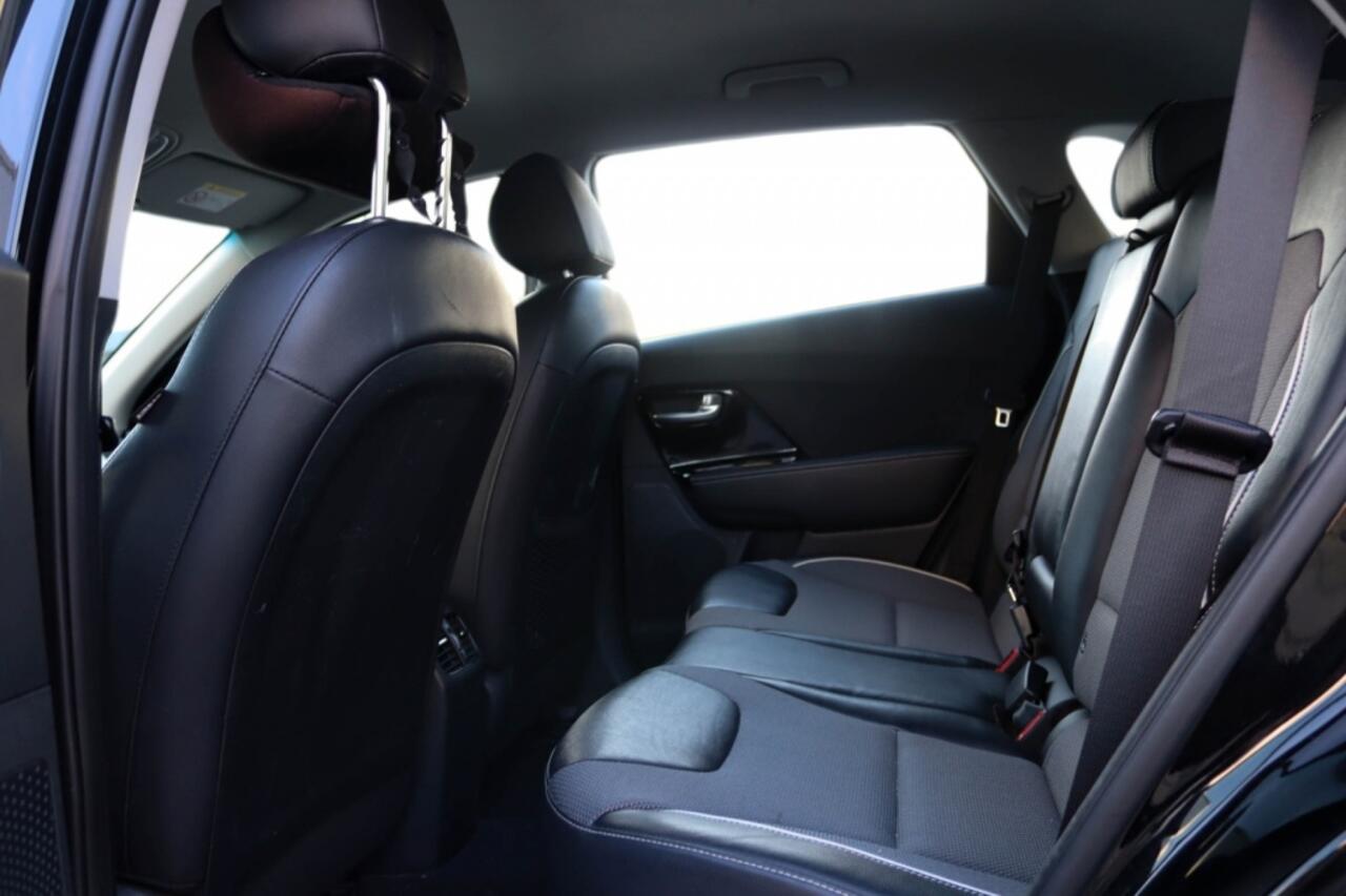 KIA e-Niro DynamicLine 64 kWh 100% SOH l 3 FASE l Camera l Adaptive l Warmt