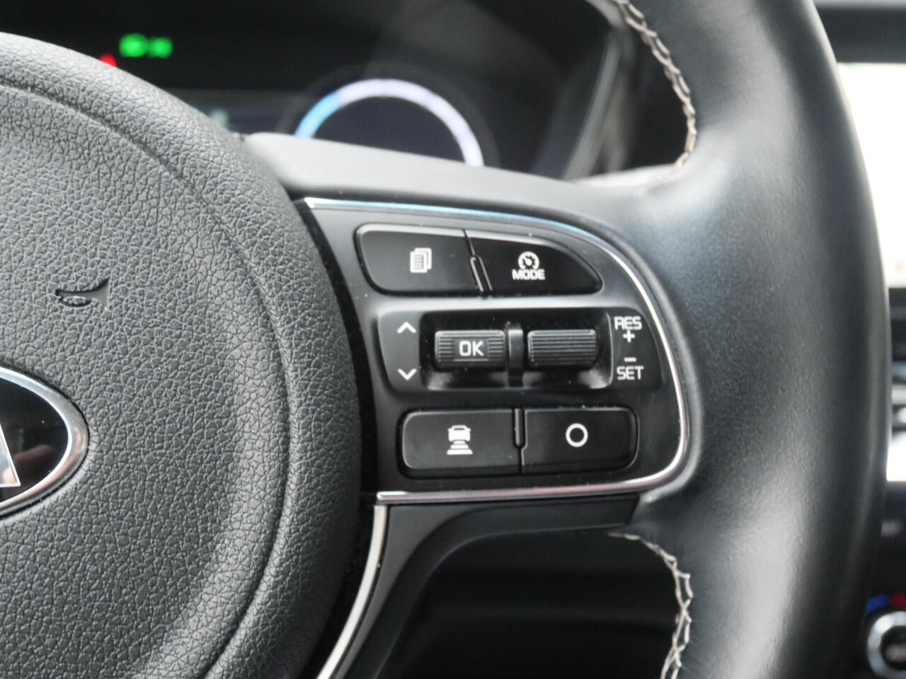 KIA e-Niro ExecutiveLine 64 kWh | SOH 95,8 | 3Fase | Cruise | Clima | Camera | Carplay | Navi | Keyless | Stoelverwarming-verkoeling |