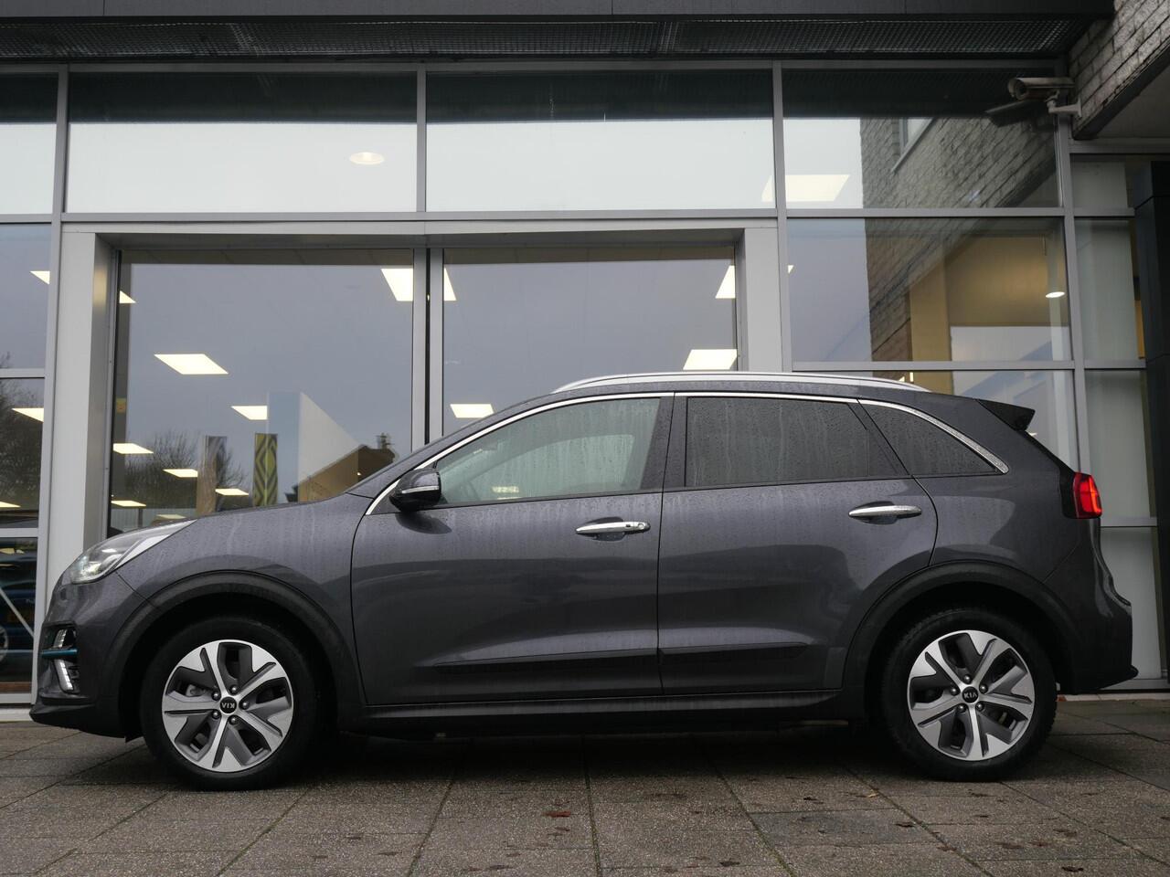 KIA e-Niro ExecutiveLine 64 kWh | SOH 95,8 | 3Fase | Cruise | Clima | Camera | Carplay | Navi | Keyless | Stoelverwarming-verkoeling |