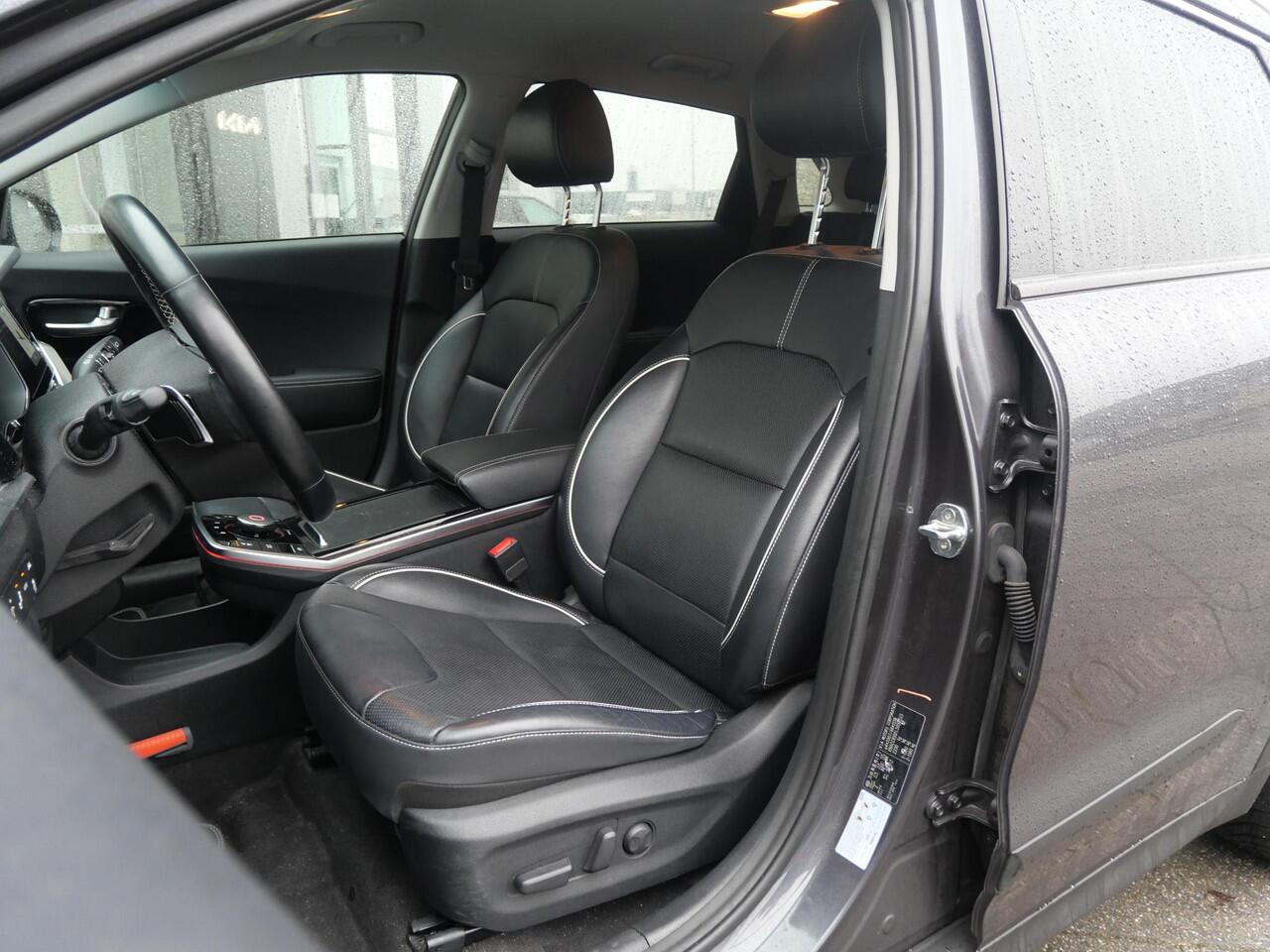 KIA e-Niro ExecutiveLine 64 kWh | SOH 95,8 | 3Fase | Cruise | Clima | Camera | Carplay | Navi | Keyless | Stoelverwarming-verkoeling |