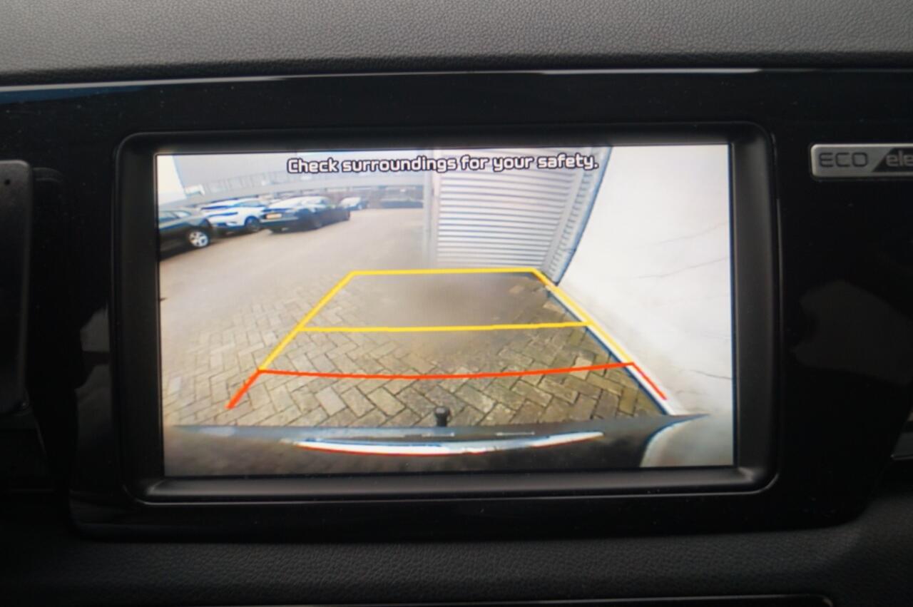 KIA e-Niro ExecutiveLine 64kWh -SOH100%-LEER-NAVI-ECC-CAM-