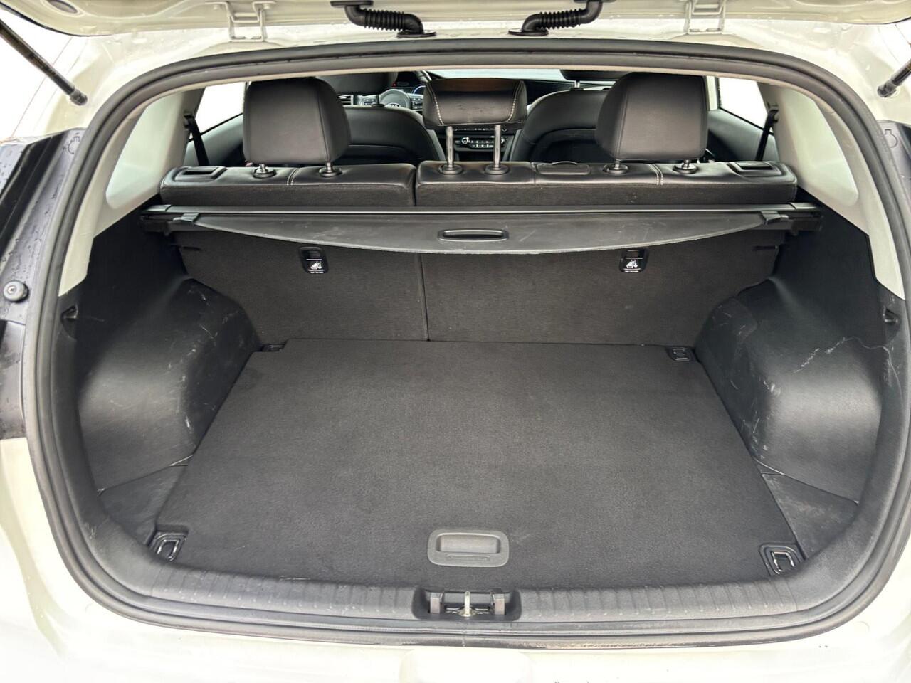 KIA e-Niro DynamicLine 64 kWh | 3-FASE | LMV | NAVI | 1 JAAR GARANTIE